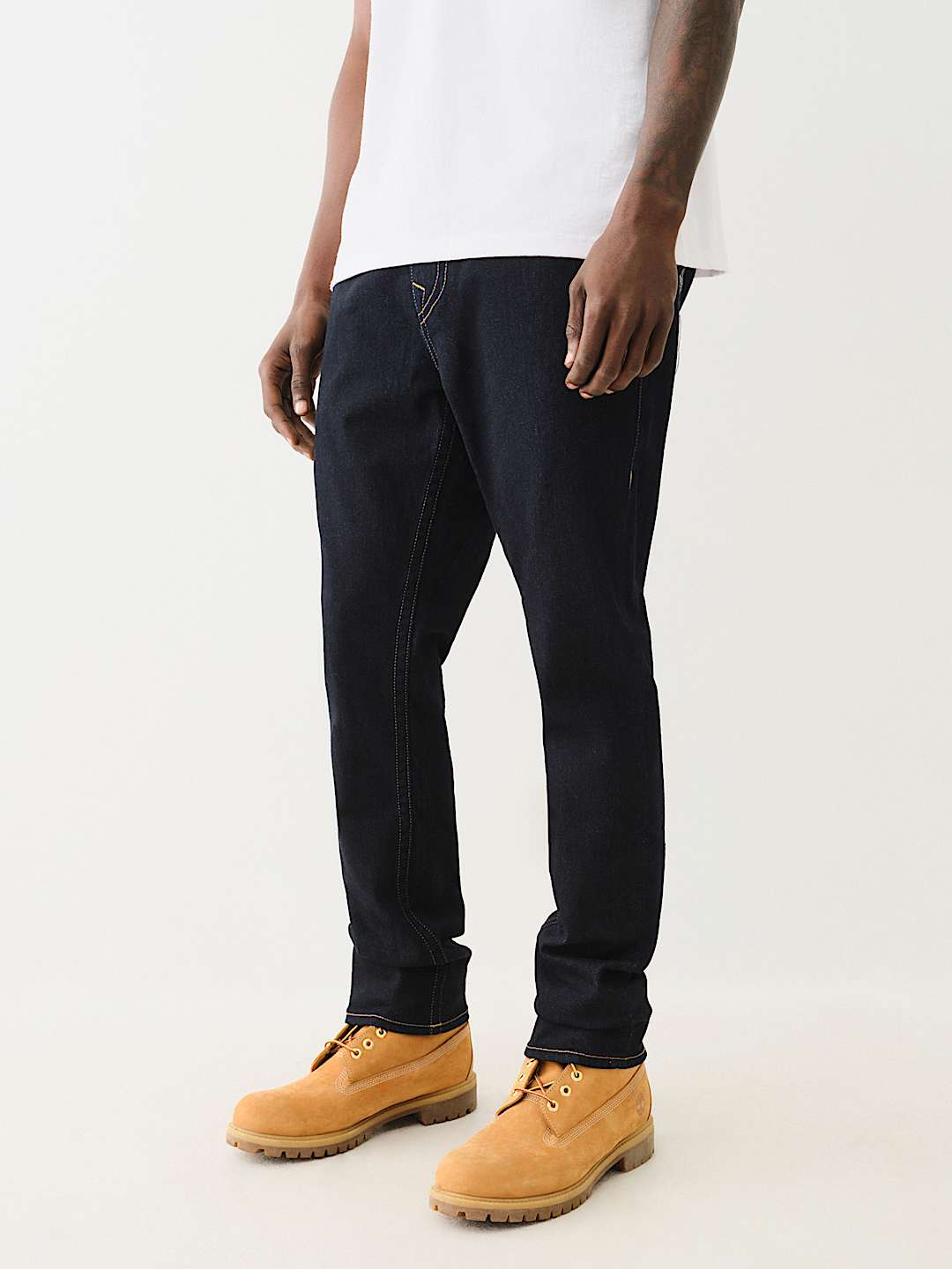 True Religion - ROCCO OMBRÉ SKELETON HORSESHOE SKINNY JEAN 32”