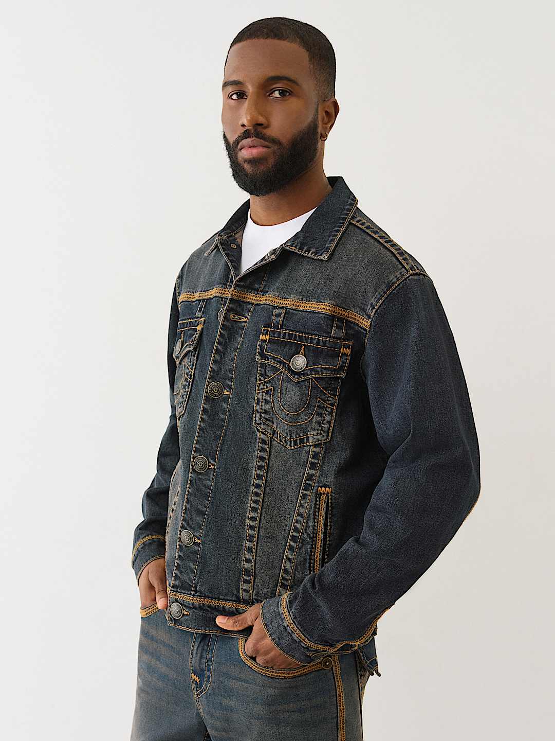 True Religion - SUPER T FLATLOCK DENIM TRUCKER JACKET