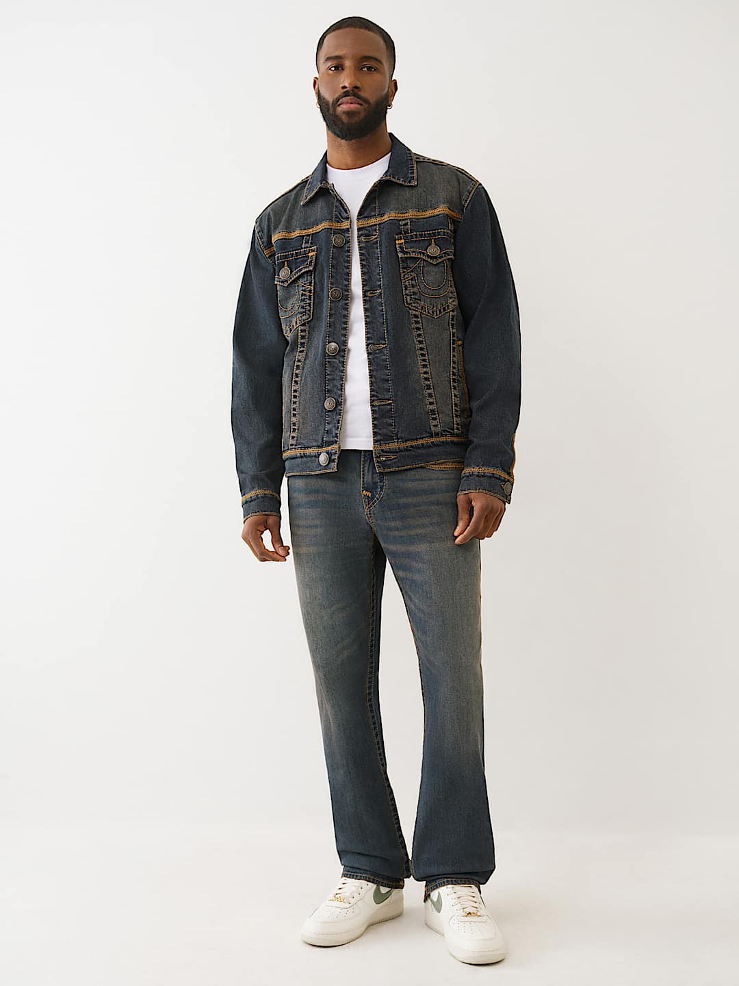 True Religion - SUPER T FLATLOCK DENIM TRUCKER JACKET