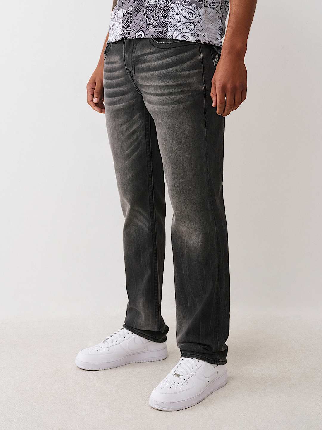 True Religion - RICKY BANDANA HORSESHOE STRAIGHT JEAN 34”