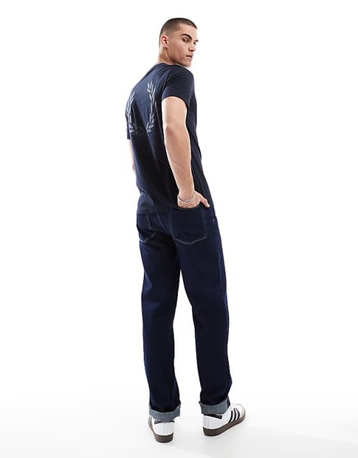 rear powder laurel wreath t-shirt in navy