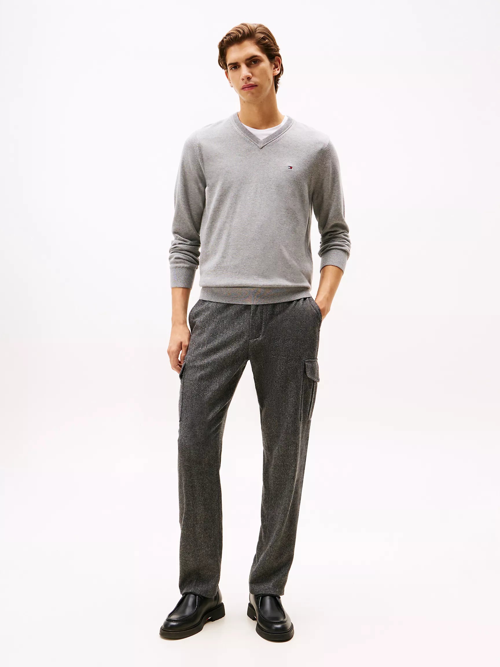 Tommy Hilfiger - Solid Logo V-Neck Sweater