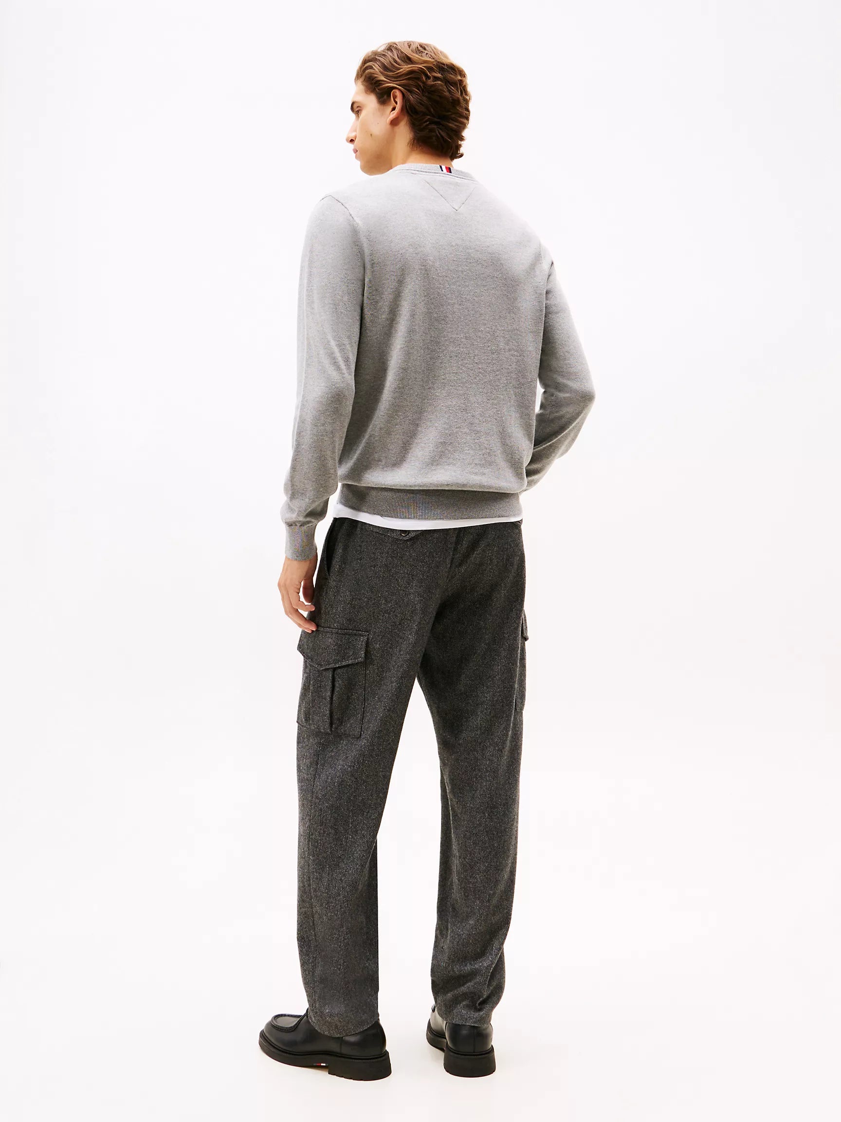 Tommy Hilfiger - Solid Logo V-Neck Sweater