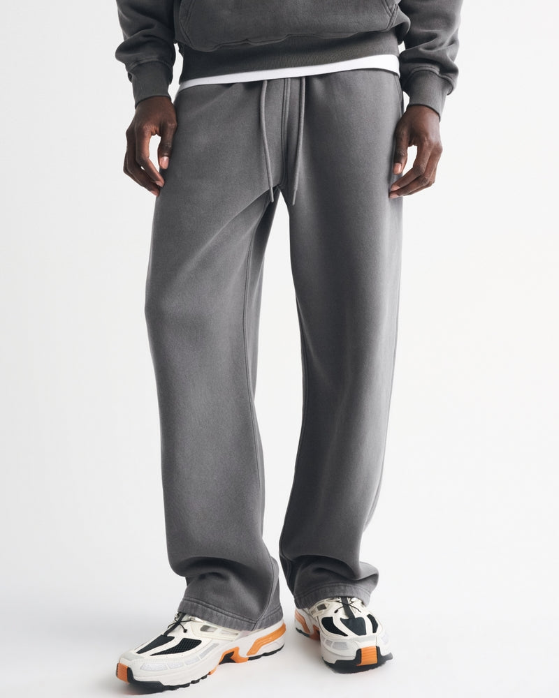 Abercrombie & Fitch - Essential Baggy Open-Hem Sweatpant