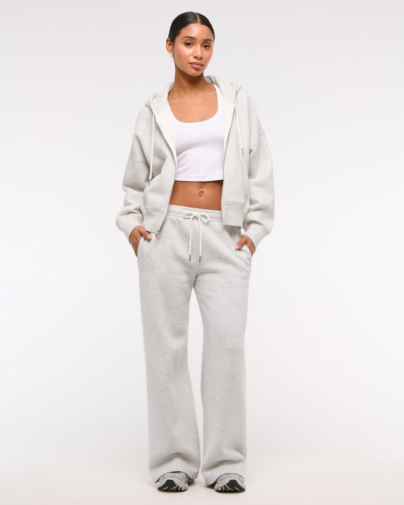 Abercrombie & Fitch - High Rise Wide Leg Sunday Sweatpant