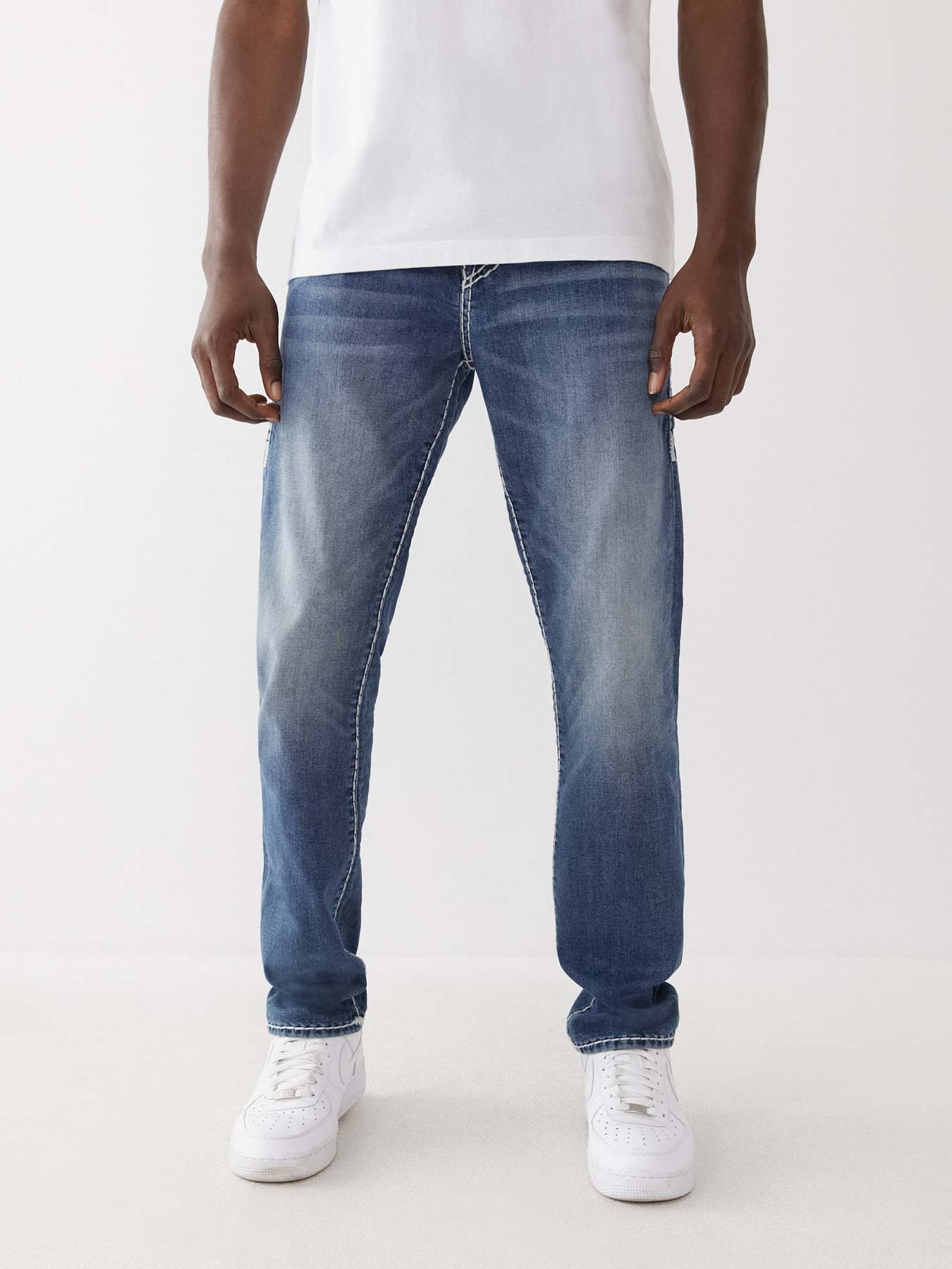 True Religion - ROCCO SUPER T SKINNY JEAN 32"