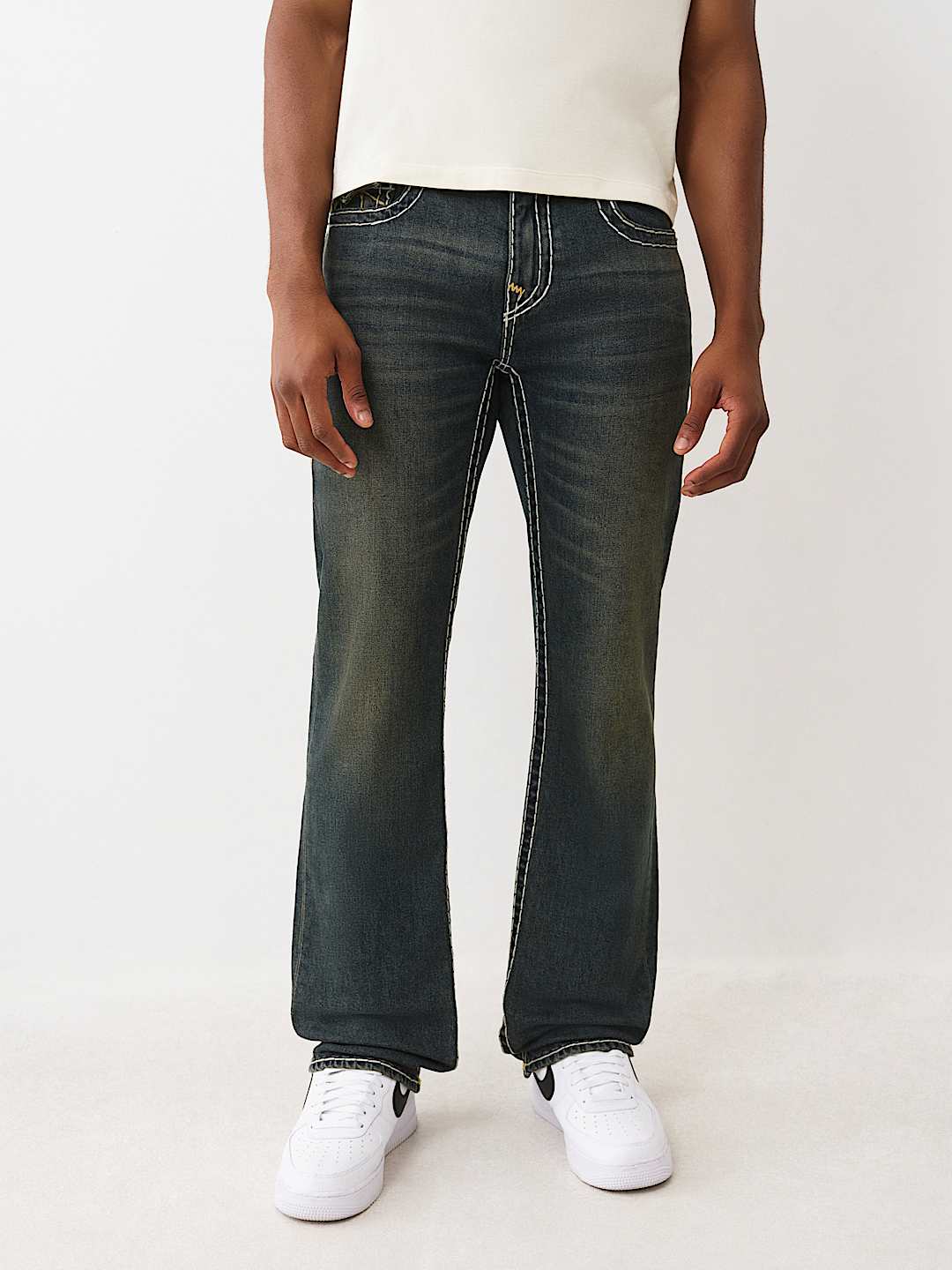 True Religion - Ricky Super T Flap Jean 32”