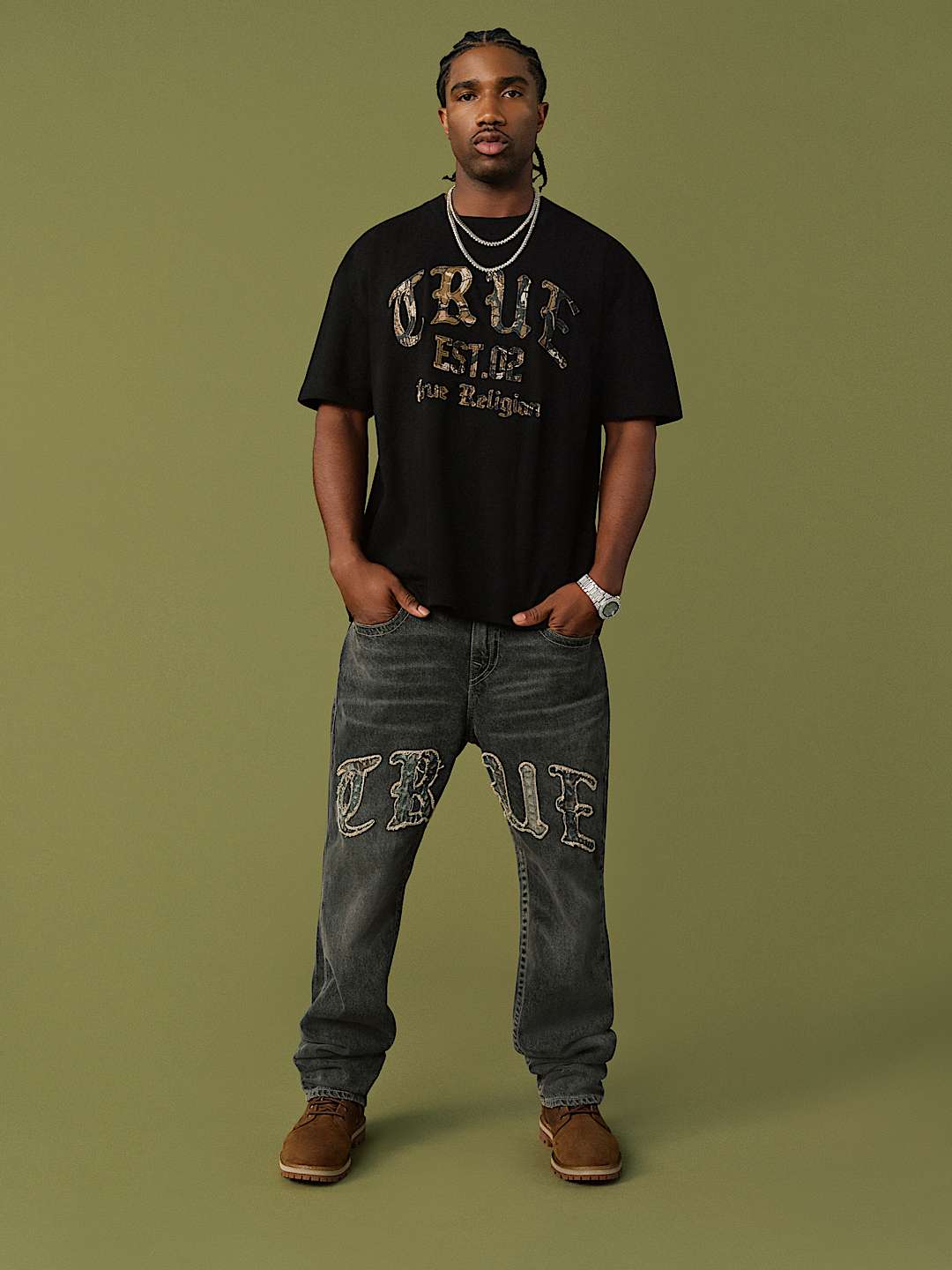 True Religion - RICKY LOGO APPLIQUÉ STRAIGHT JEAN