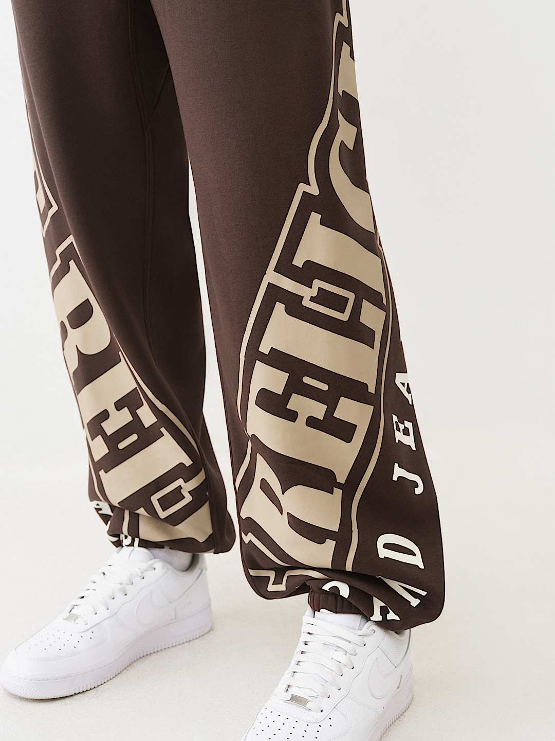 True Religion - Overt Arched Logo Baggy Jogger