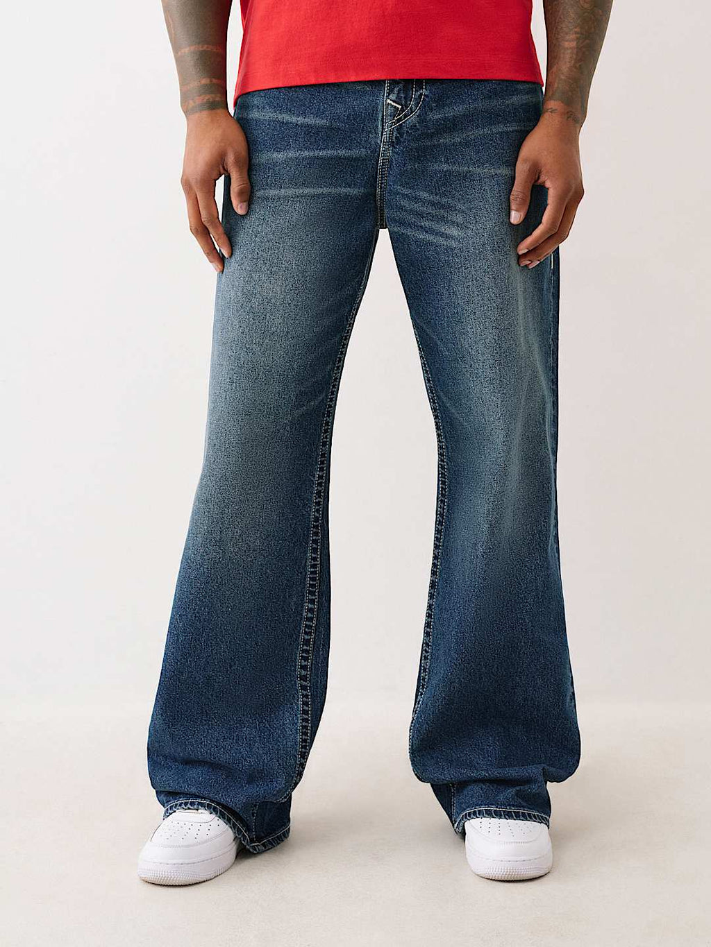 True Religion - Vinny Embroidered Buddha Pocket Ultra Baggy Jean