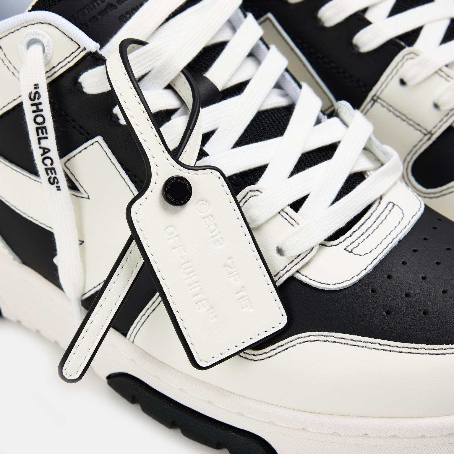 OFF WHITE - Men's Out Of Office Classic Trainers, Trademark Branding
