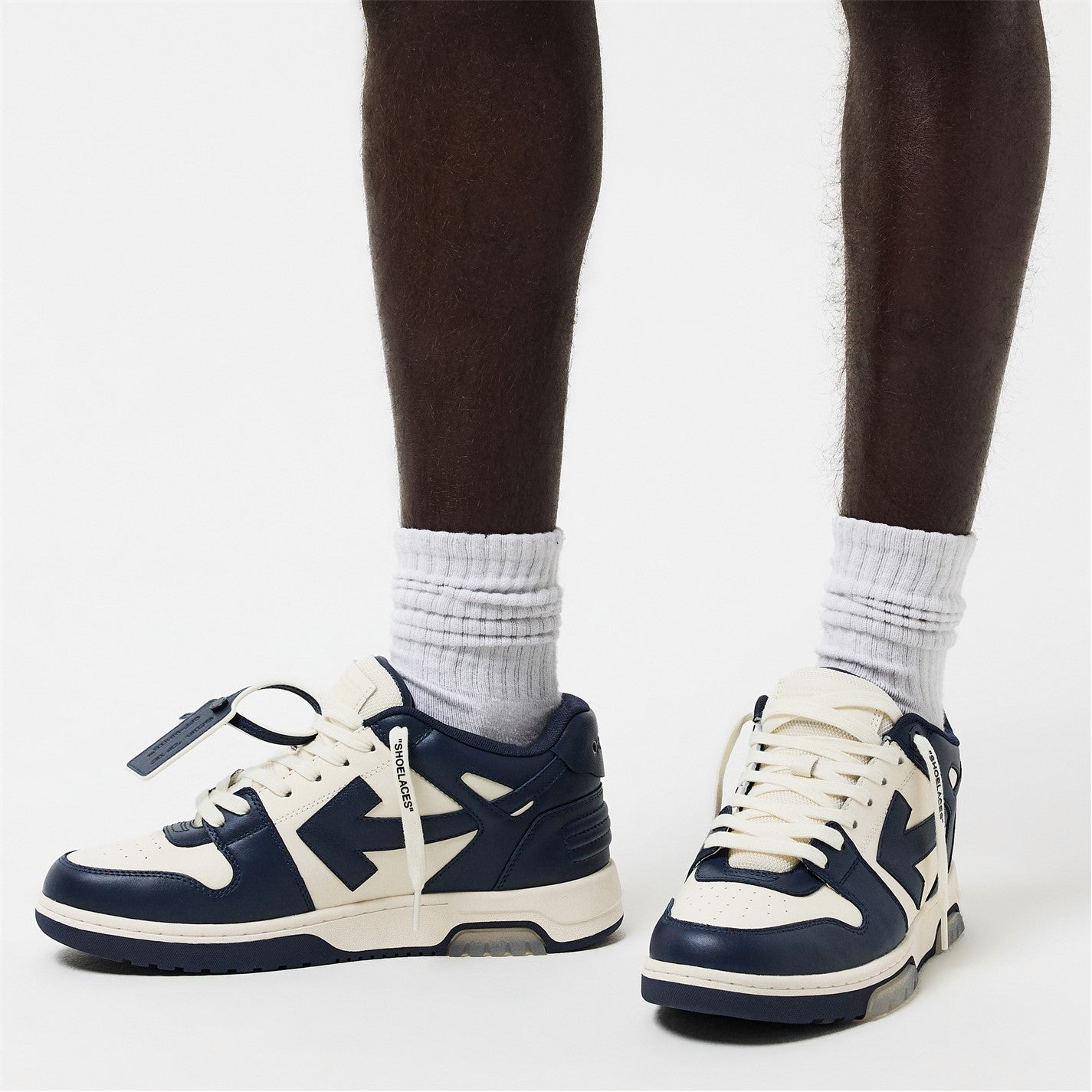 OFF WHITE - Men's Out Of Office Classic Trainers, Trademark Branding