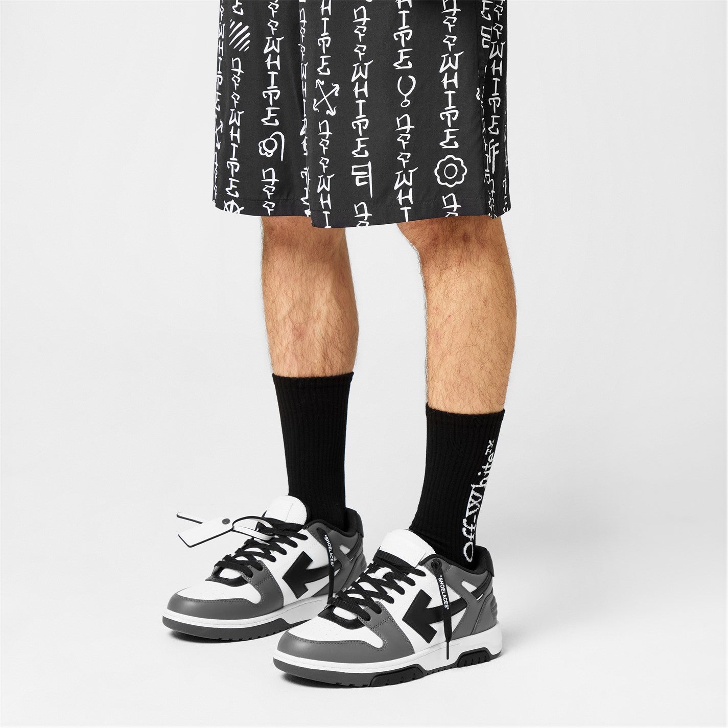 OFF WHITE - Men's Out Of Office Classic Trainers, Trademark Branding