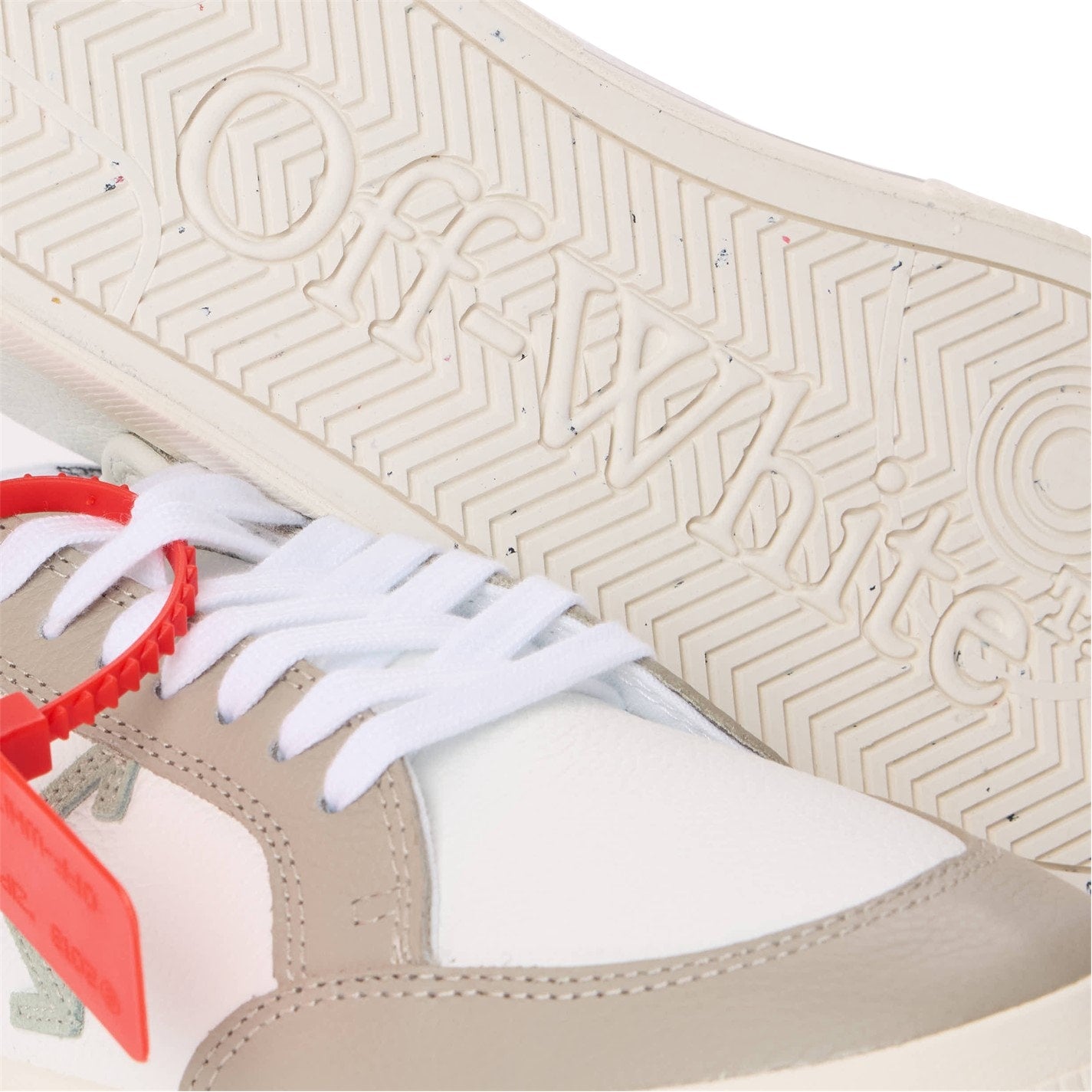 OFF WHITE - Men's Vulcanised Trainers Sneakers