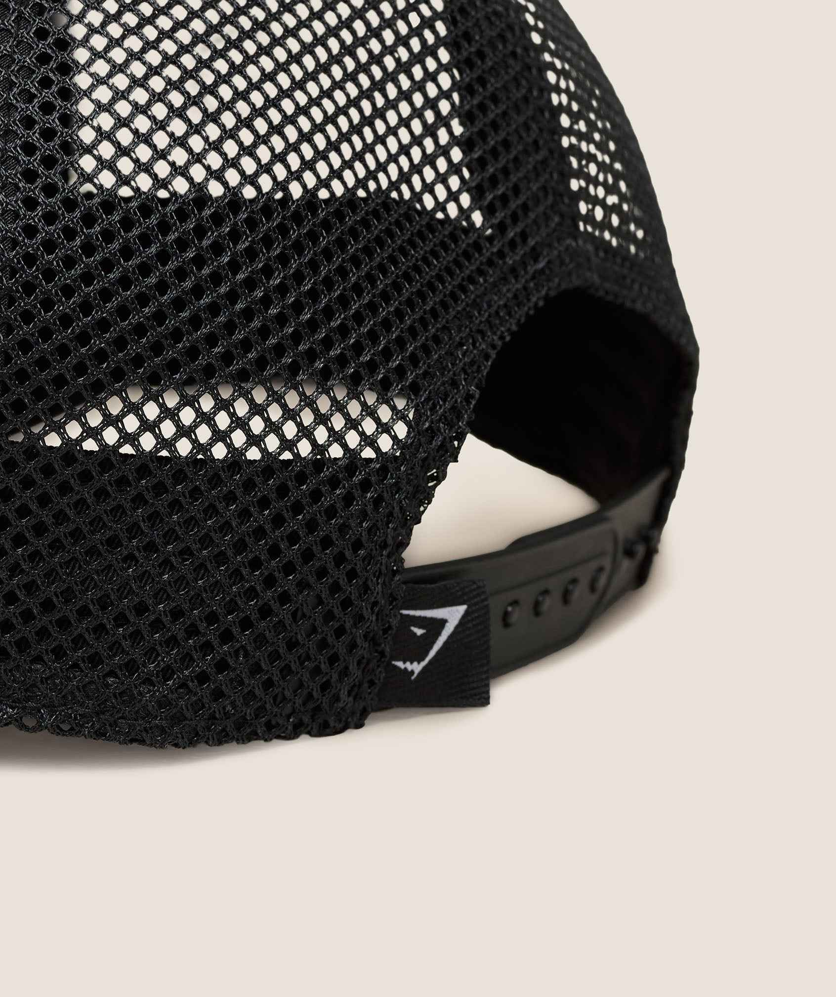GYMSHARK - Lightning Graphic Trucker Cap