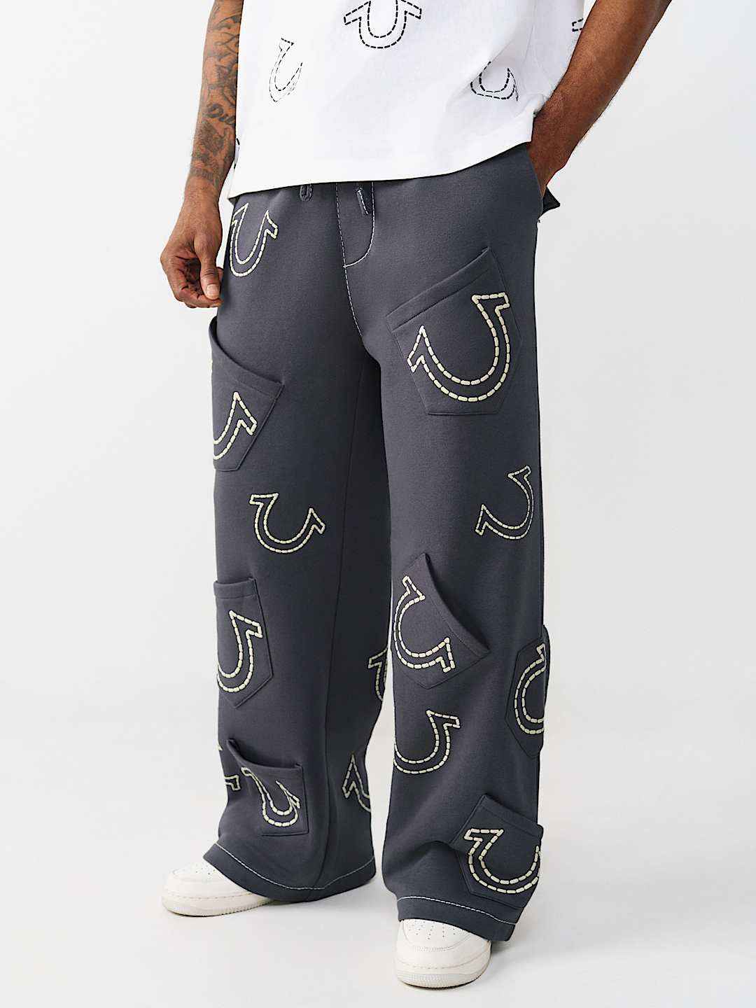 True Religion - Horseshoe Big T Baggy Sweatpant