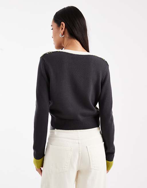 Fred Perry - v-neck tartan jumper in dark grey