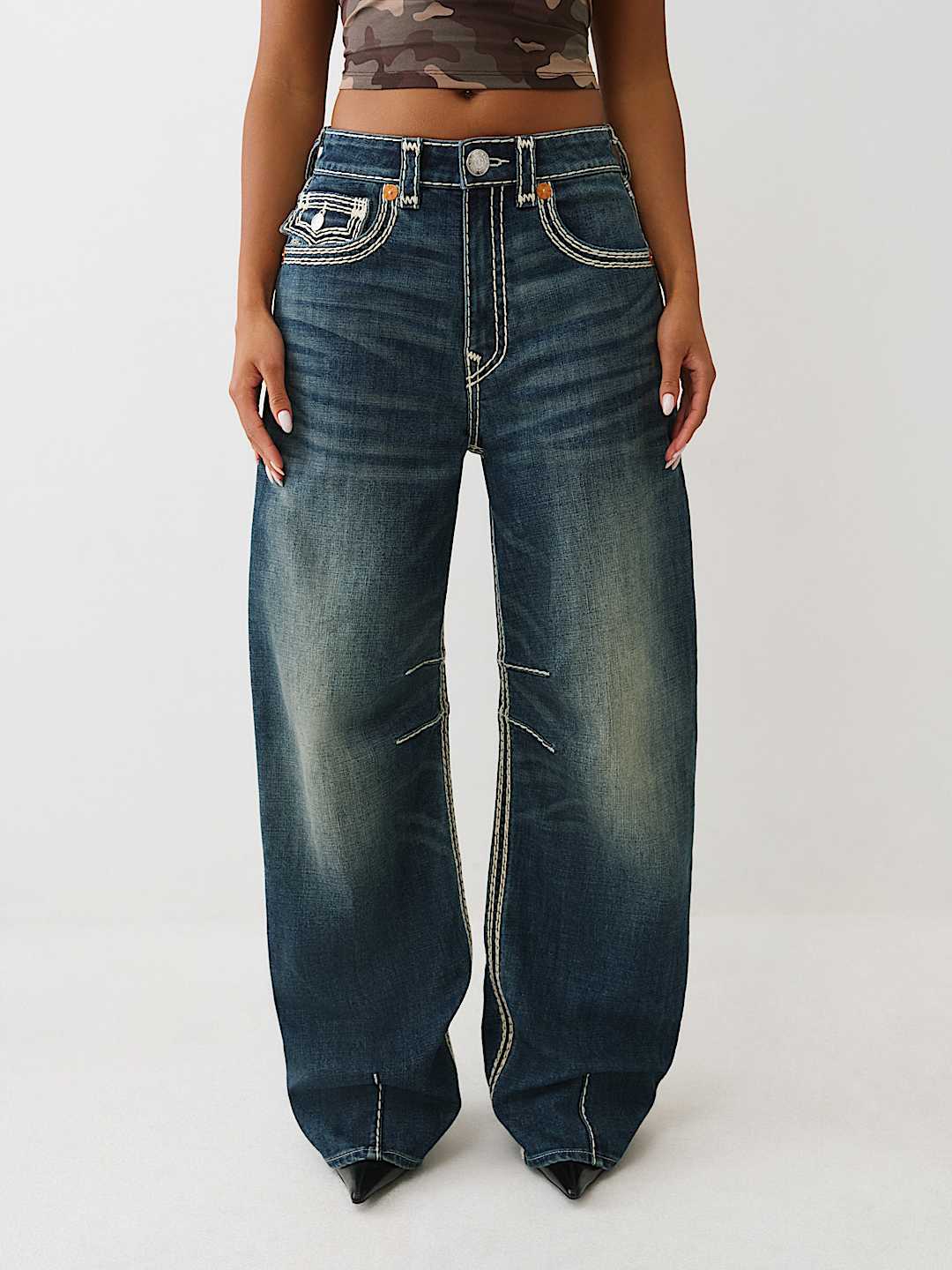 True Religion - BAILEY SUPER QT BARREL JEAN