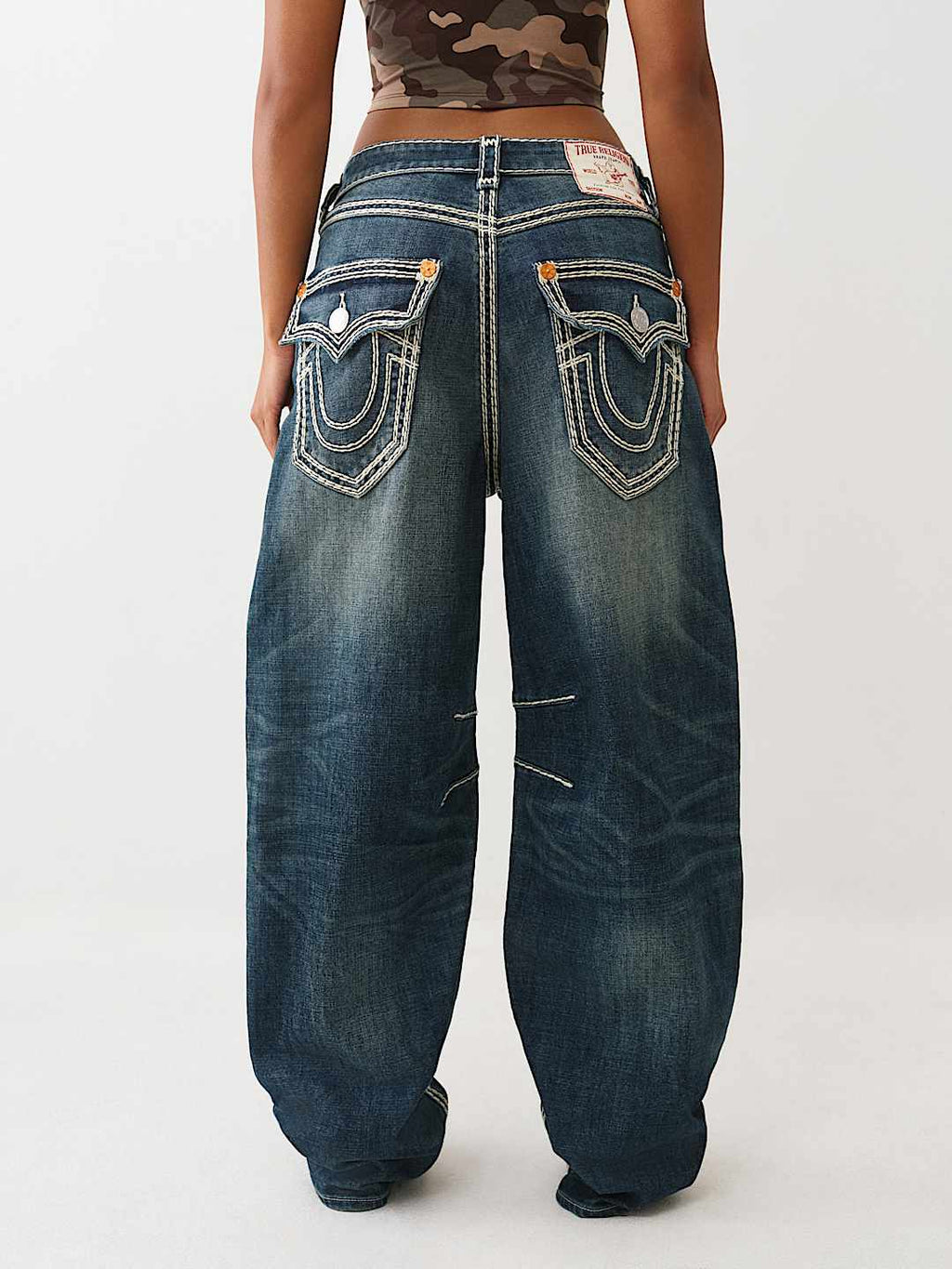 True Religion - BAILEY SUPER QT BARREL JEAN