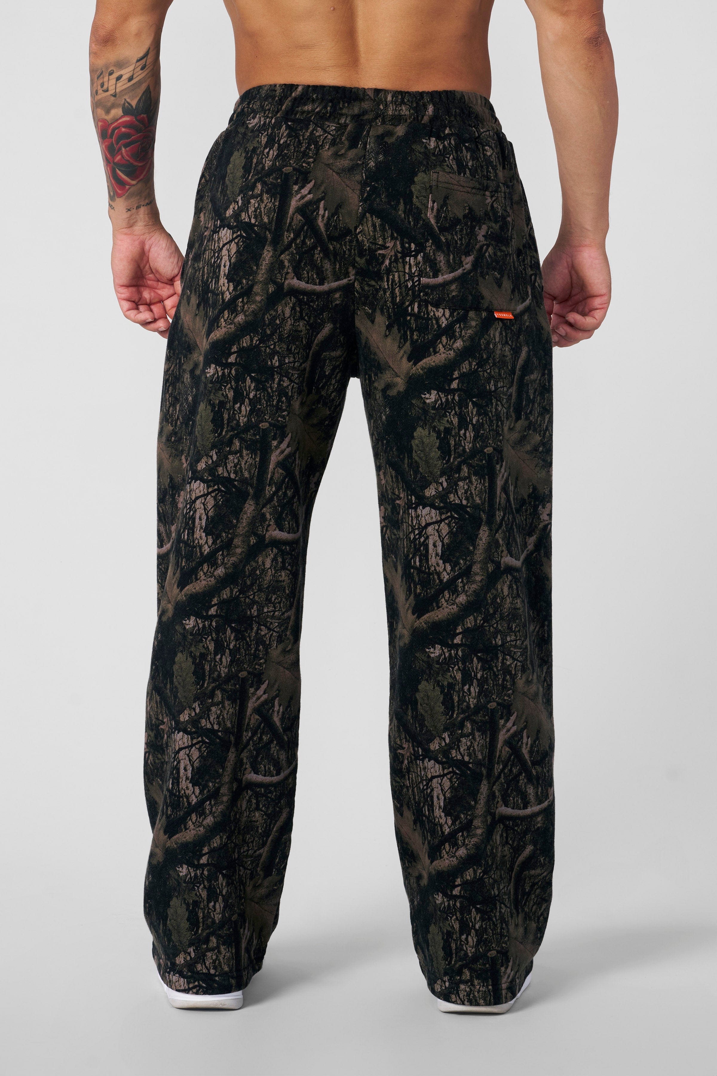 YOUNGLA - 2133 - Tree Camo Baggy Sweats