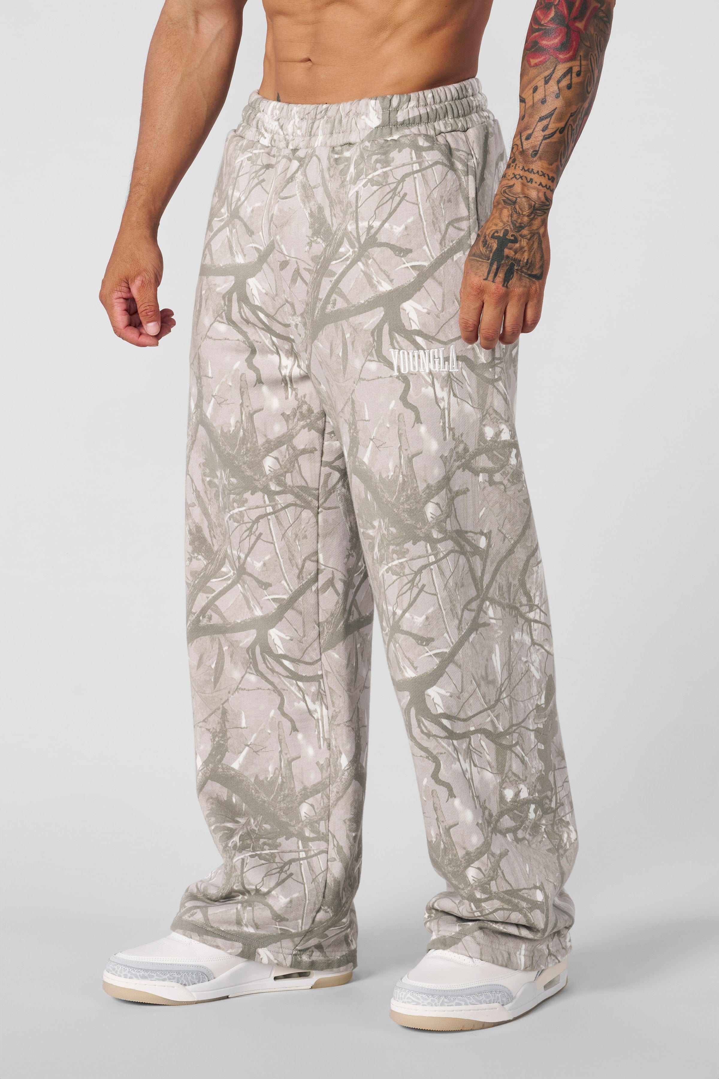 YOUNGLA - 2133 - Tree Camo Baggy Sweats
