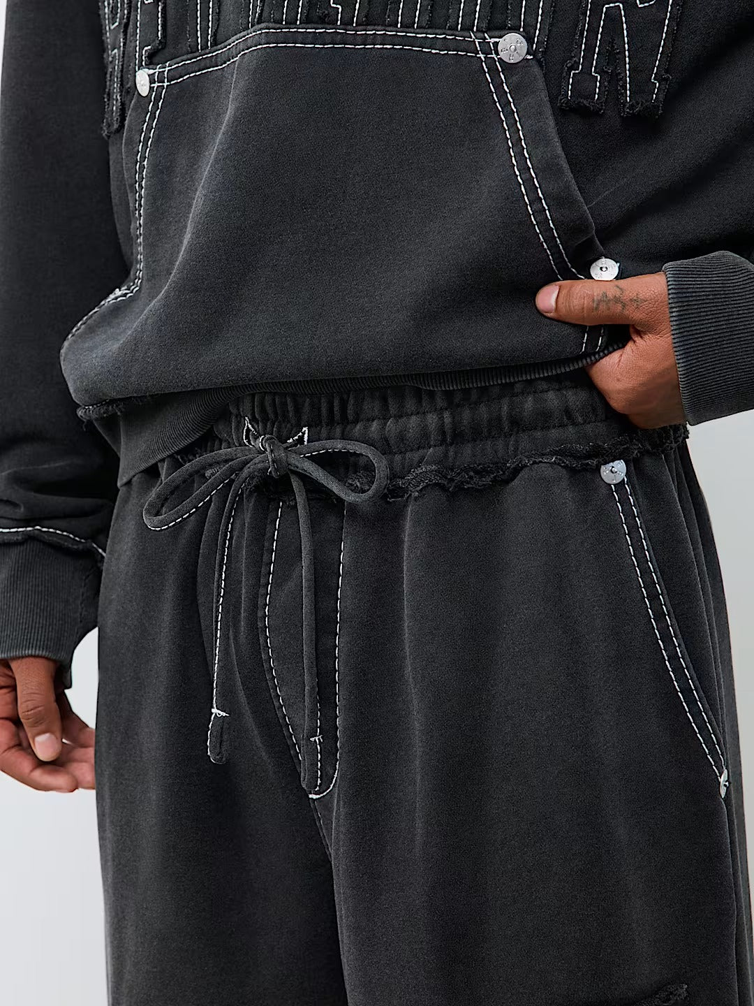 True Religion - Logo Appliqué Big T Baggy Sweatpant