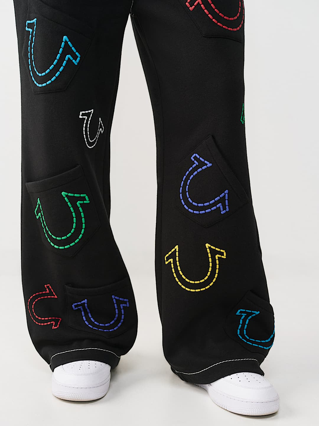 True Religion - Horseshoe Big T Baggy Sweatpant