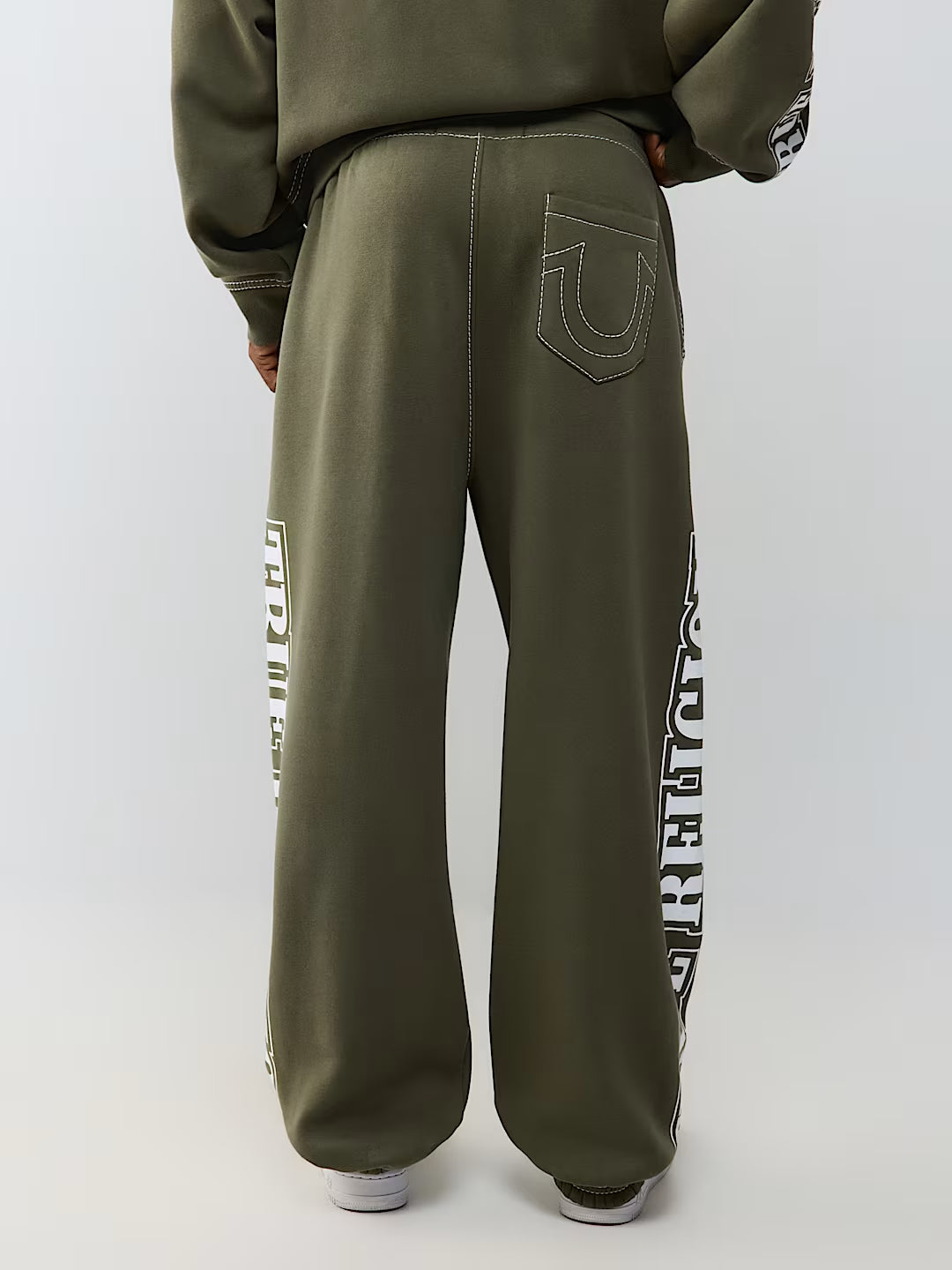 True Religion - Big T Extra Baggy Jogger