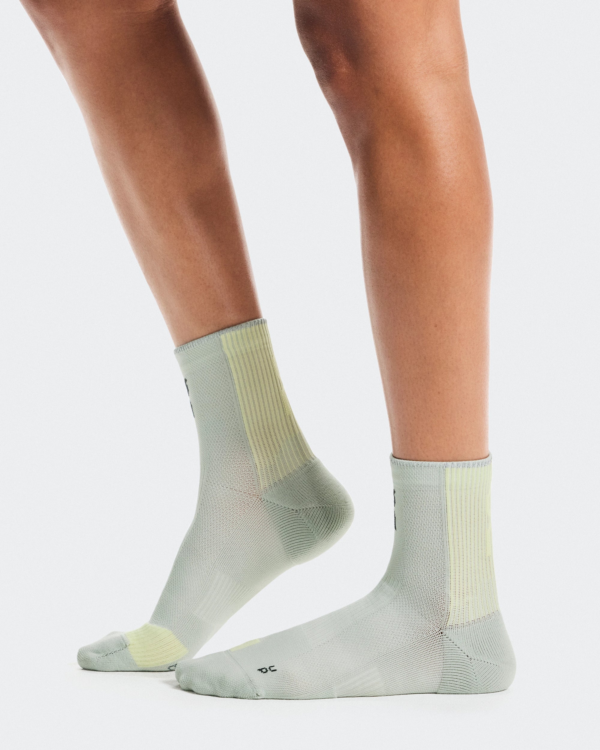 ON Cloud - Performance Run Sock Mid - Brandatak Store