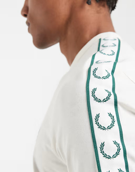 Fred Perry - contrast tape ringer t-shirt in ecru