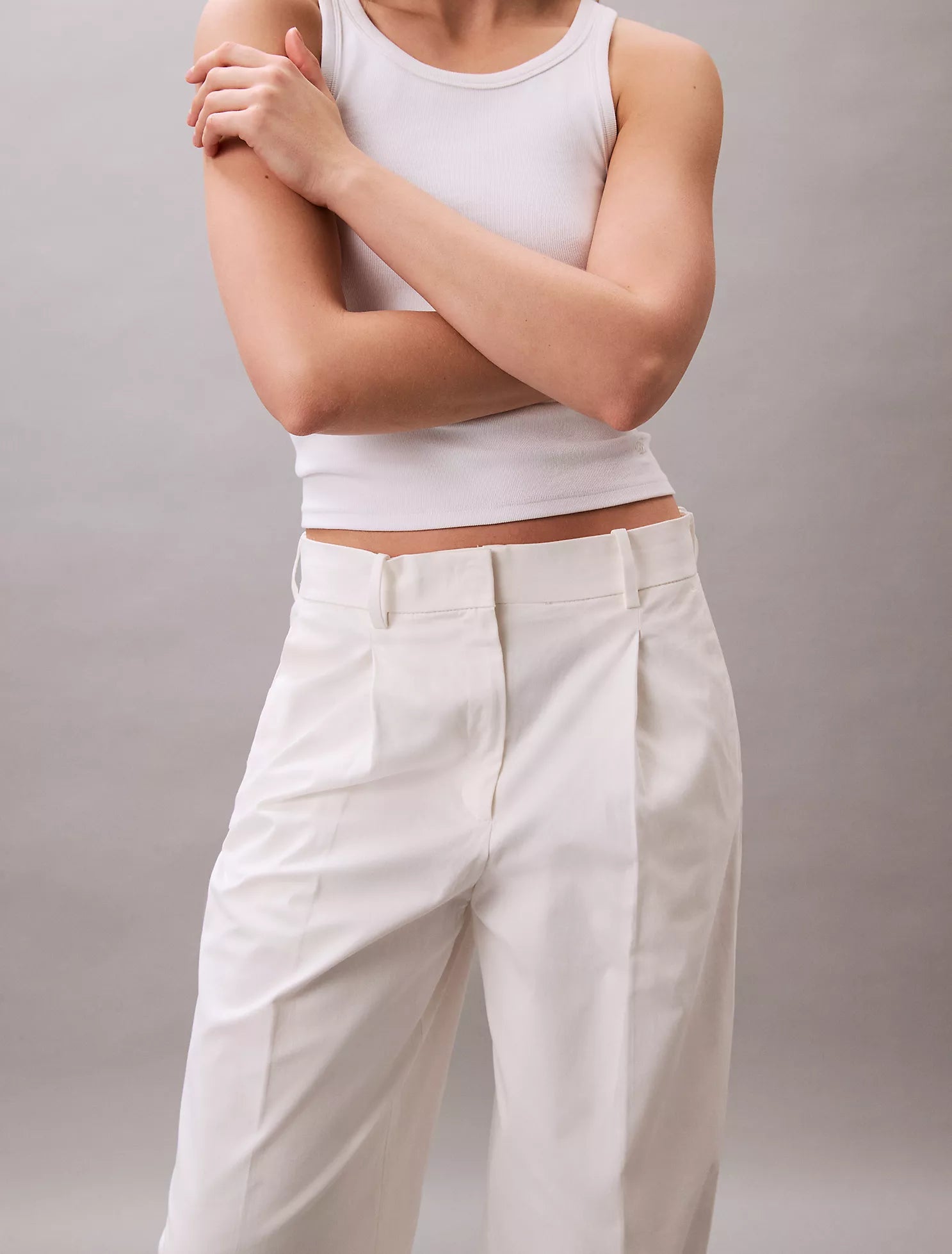 Calvin Klein - Cotton Stretch Pleated Chino Trouser