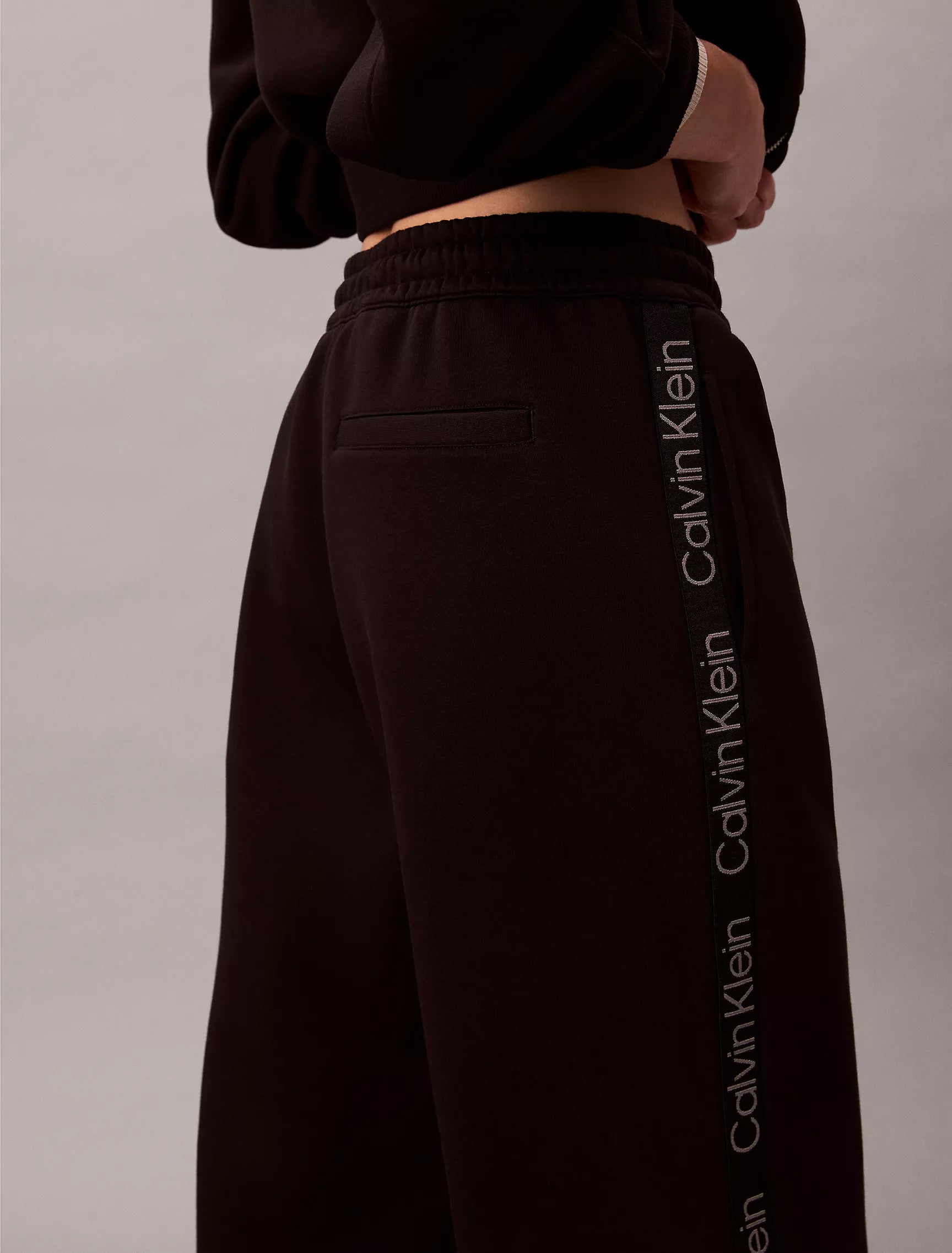 Calvin Klein - Logo Tape Sweatpants