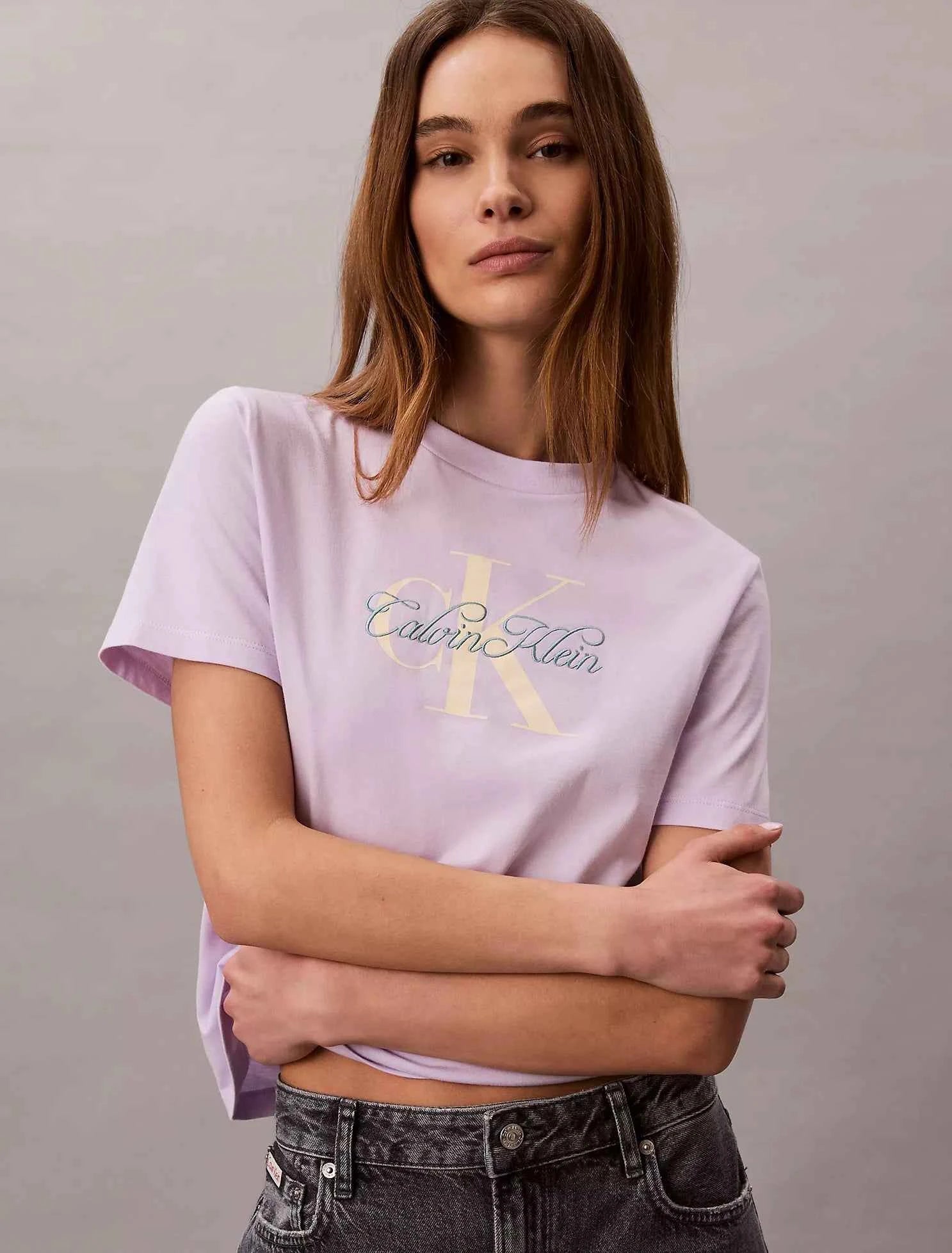 Calvin Klein - Script Monologo Graphic Classic T-Shirt