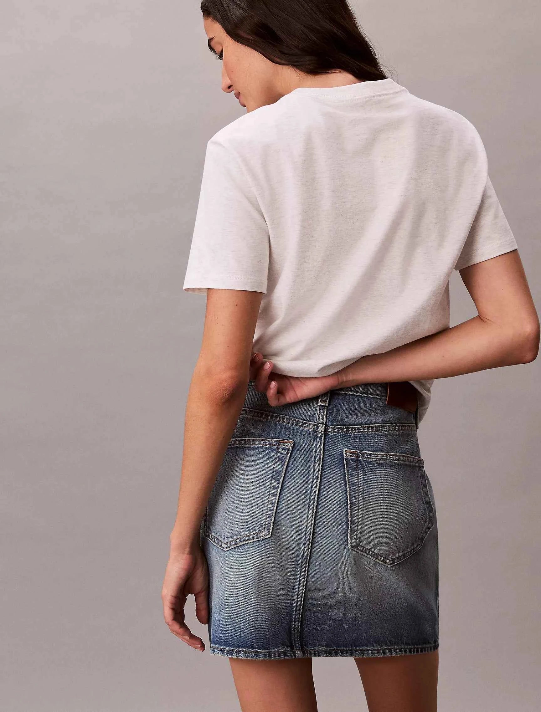 Calvin Klein - Script Monologo Graphic Classic T-Shirt
