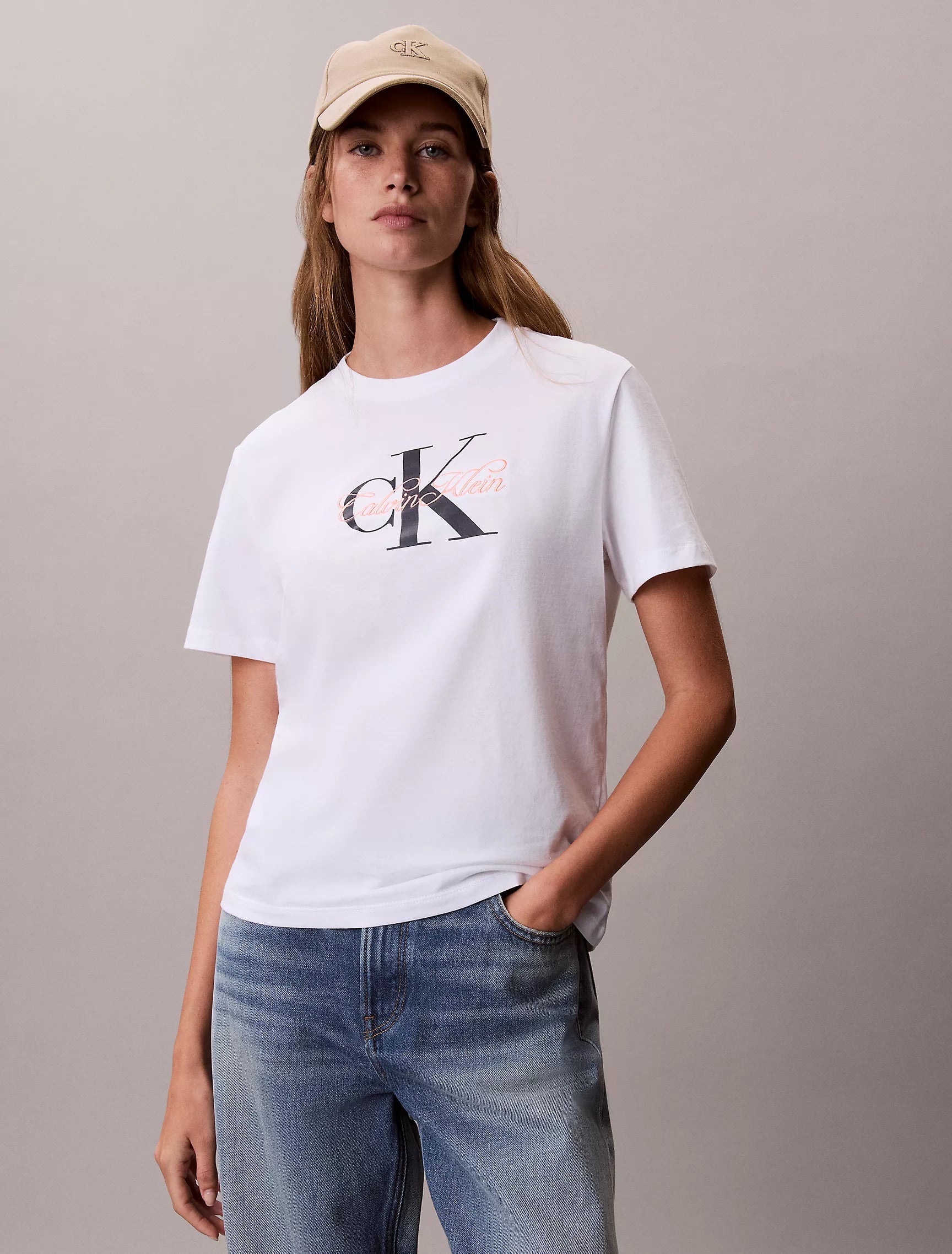 Calvin Klein - Script Monologo Graphic Classic T-Shirt