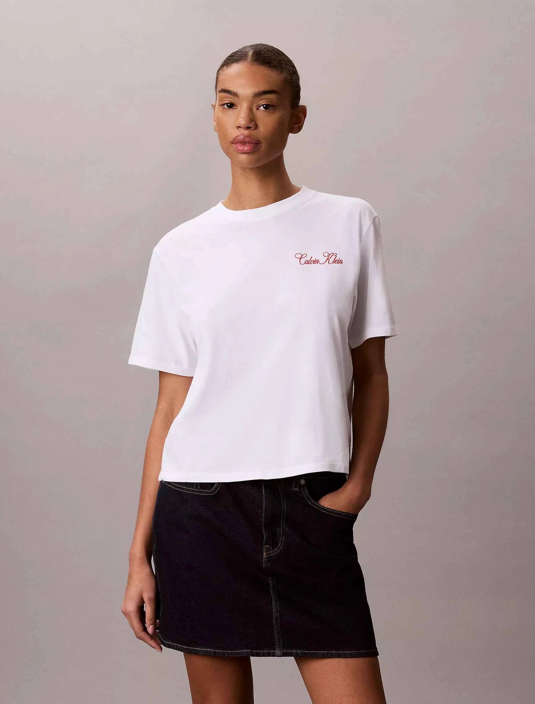 Calvin Klein - Cursive Calvin Klein Graphic Boxy Tee