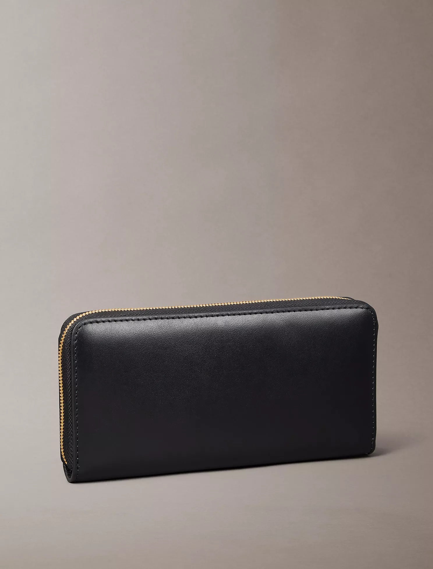 Calvin Klein - Leather Large Zip Wallet