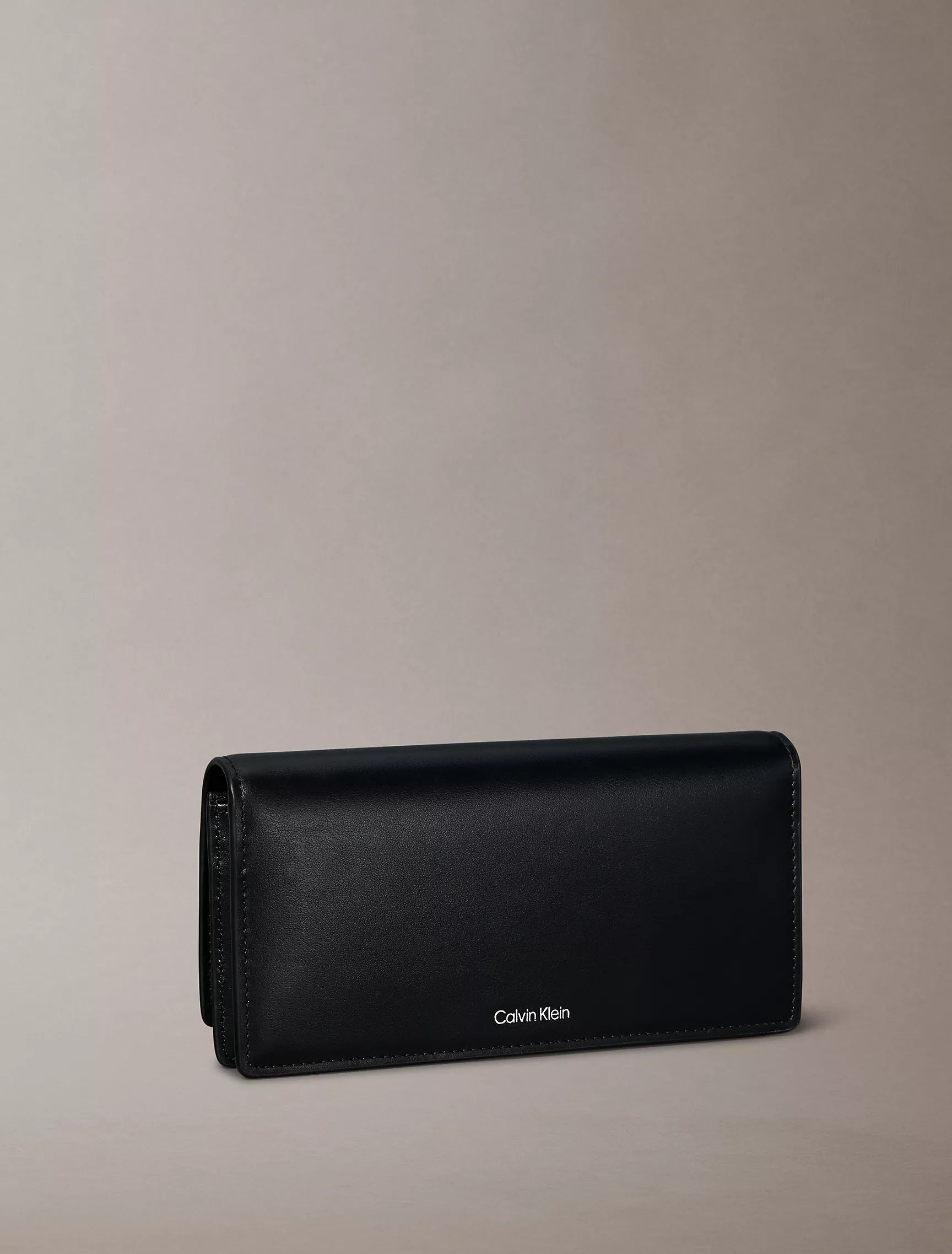 Calvin Klein - Monogram Logo Emblem Leather Bifold Wallet