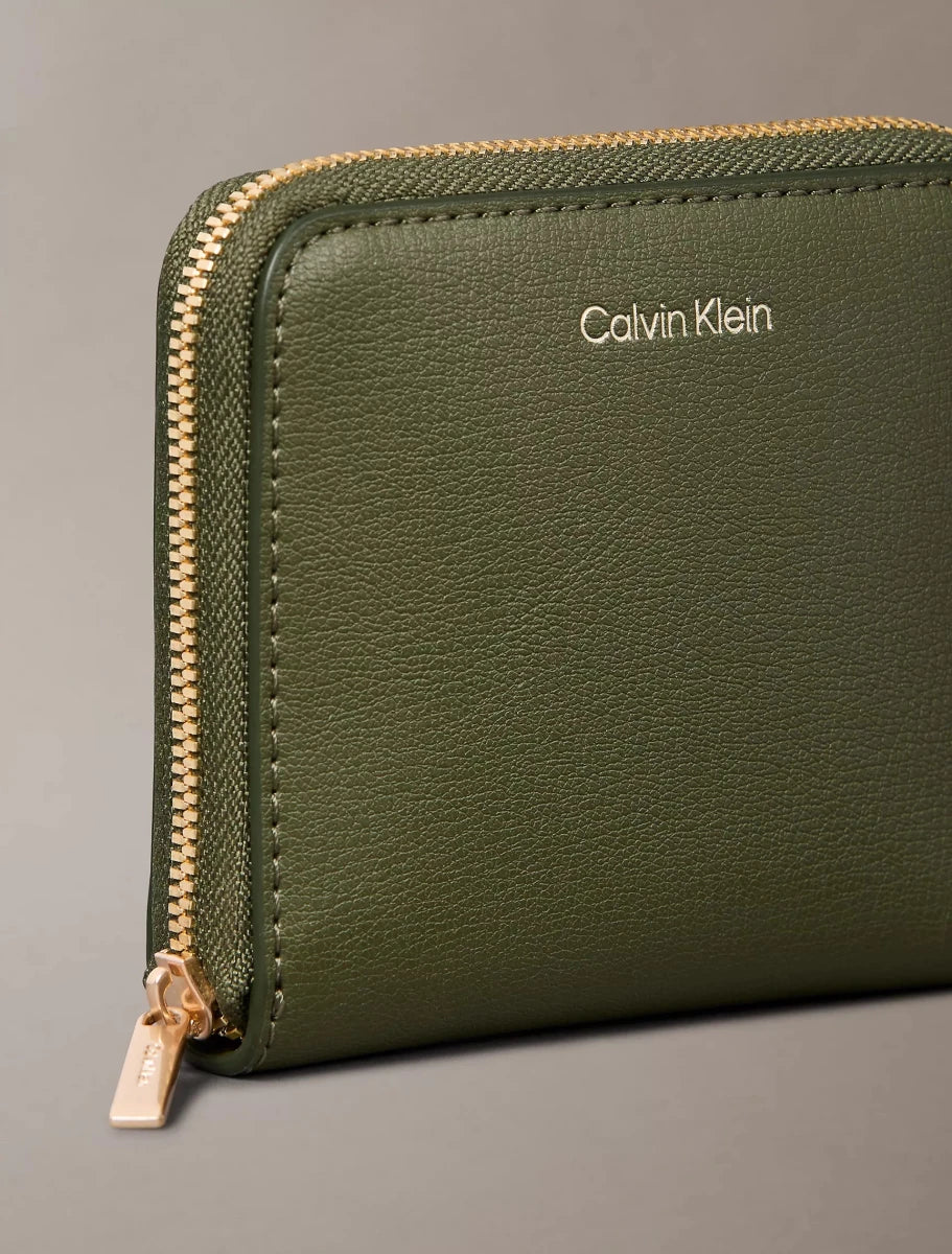Calvin Klein - Foil Logo Square Zip Wallet - Brandatak Store
