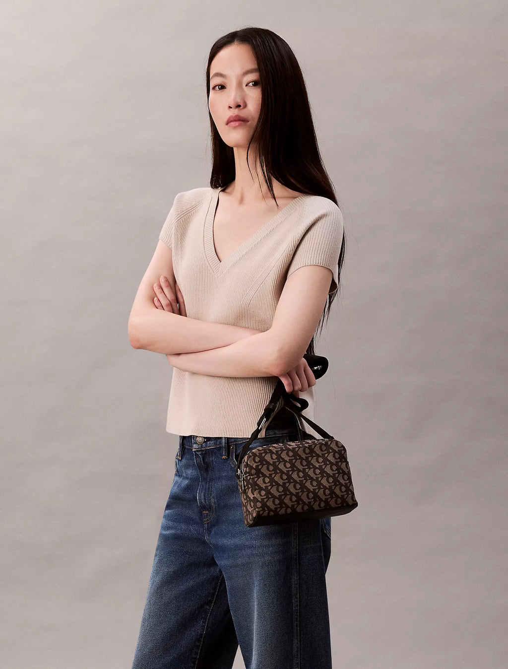 Calvin Klein - Ultralight Double Zip Crossbody Bag