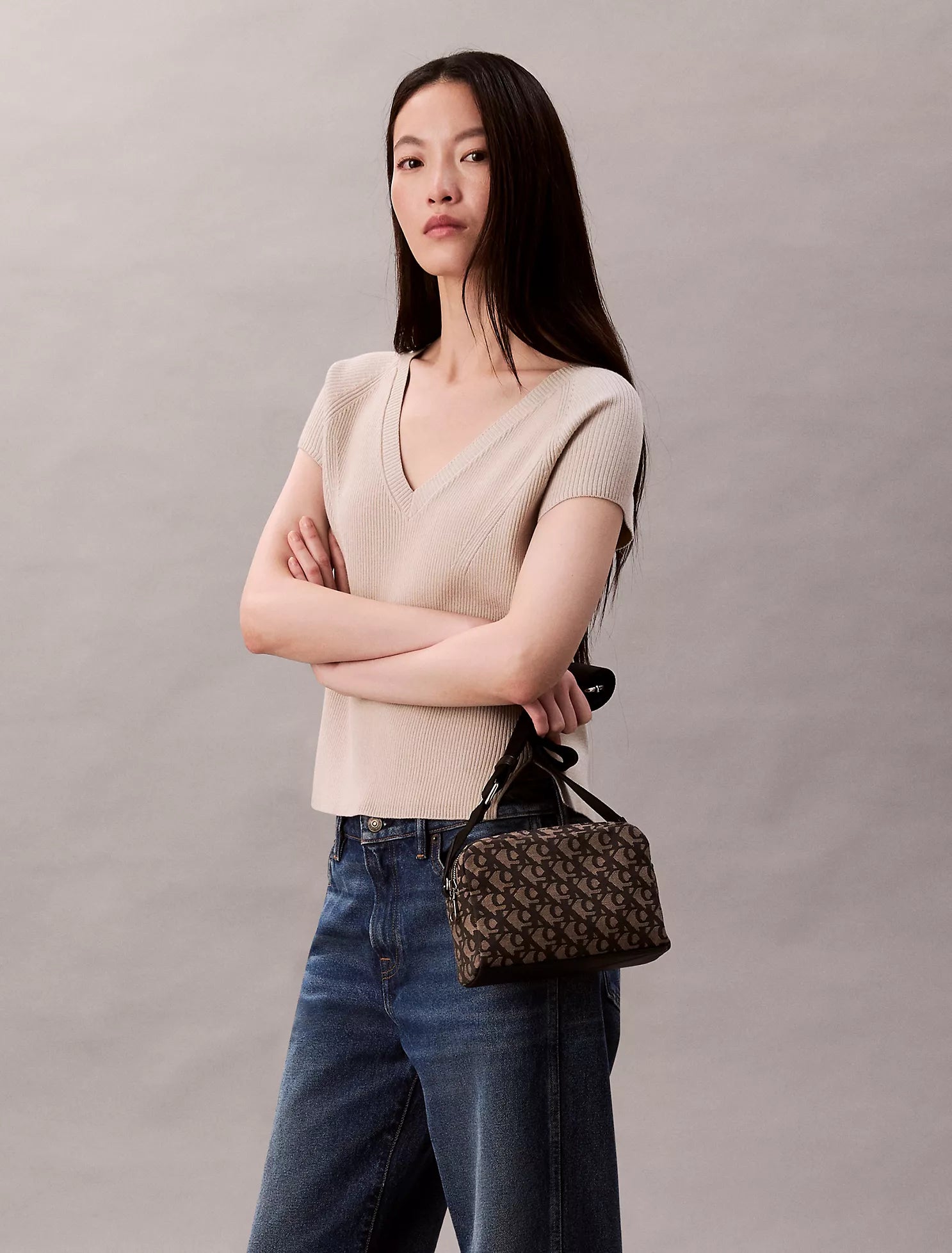 Calvin Klein - Ultralight Double Zip Crossbody Bag