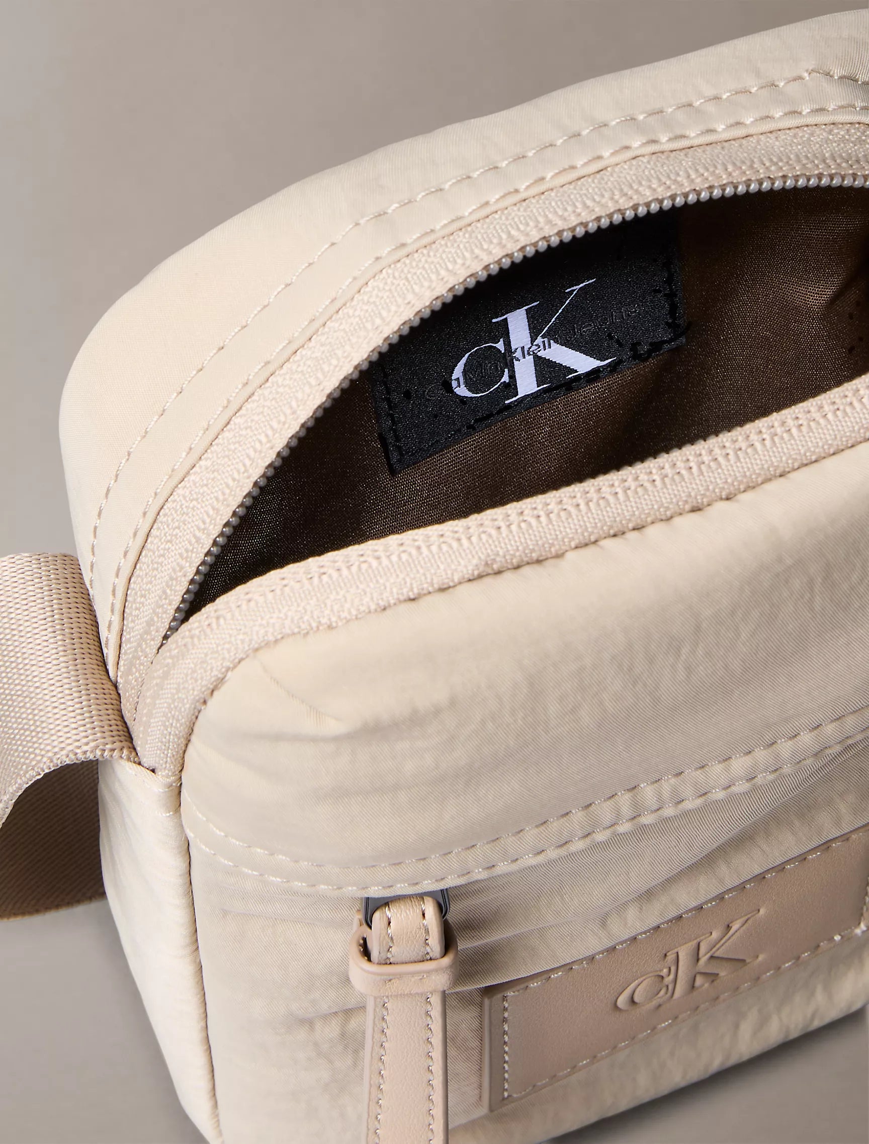 Nylon Reporter Bag