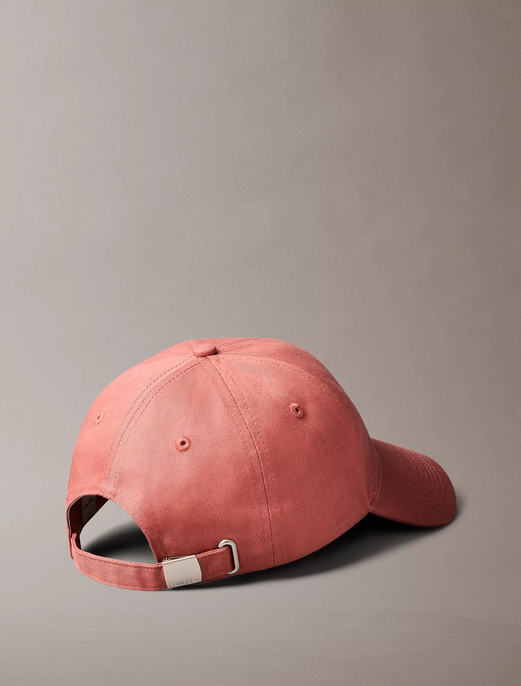 Calvin Klein - Embroidered Monologo Baseball Cap