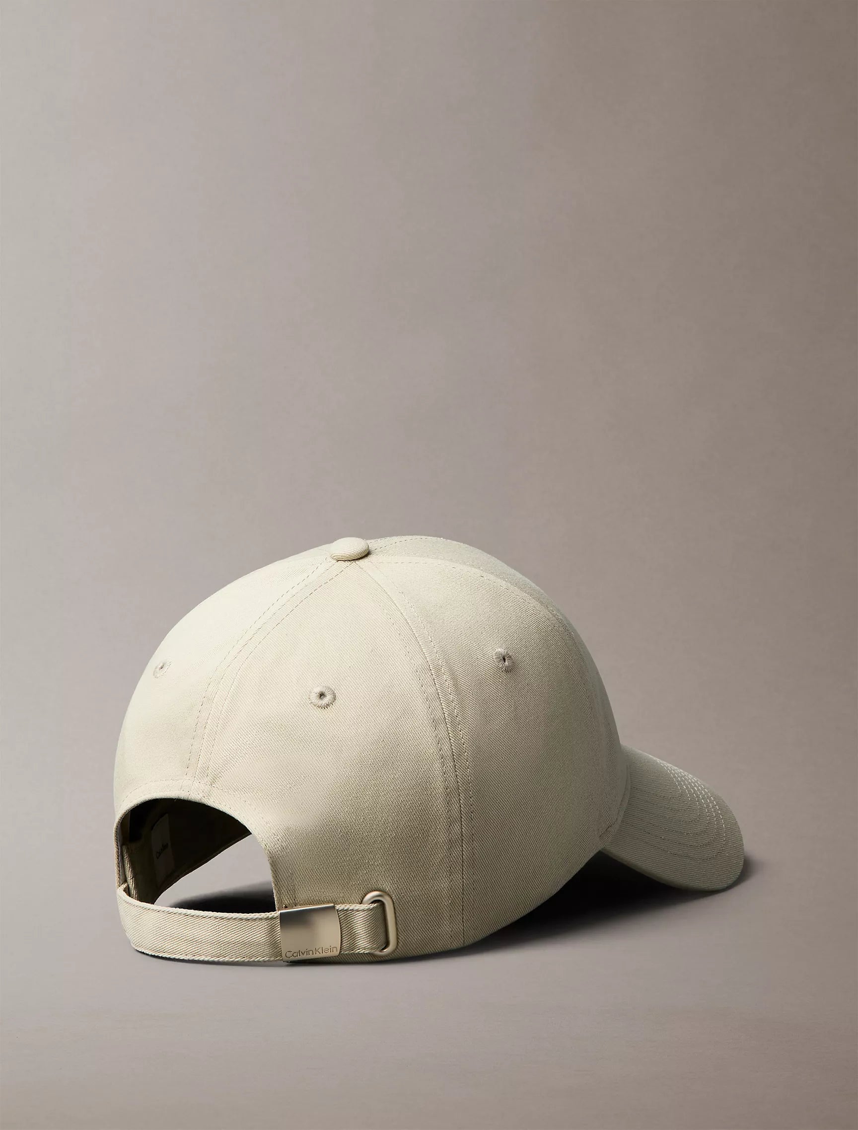Calvin Klein - Embroidered Monologo Baseball Cap