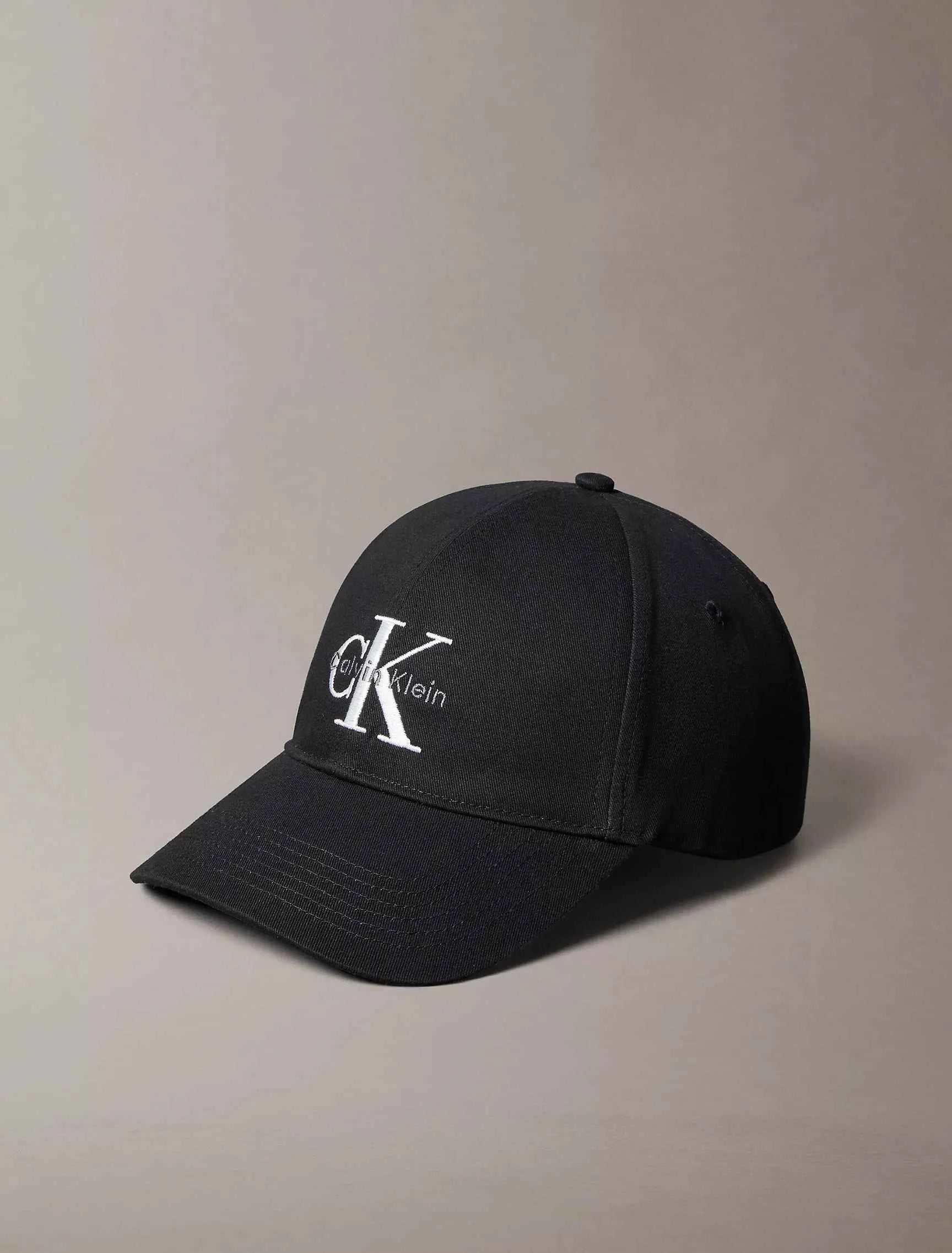 Calvin Klein - Embroidered Monologo Baseball Cap