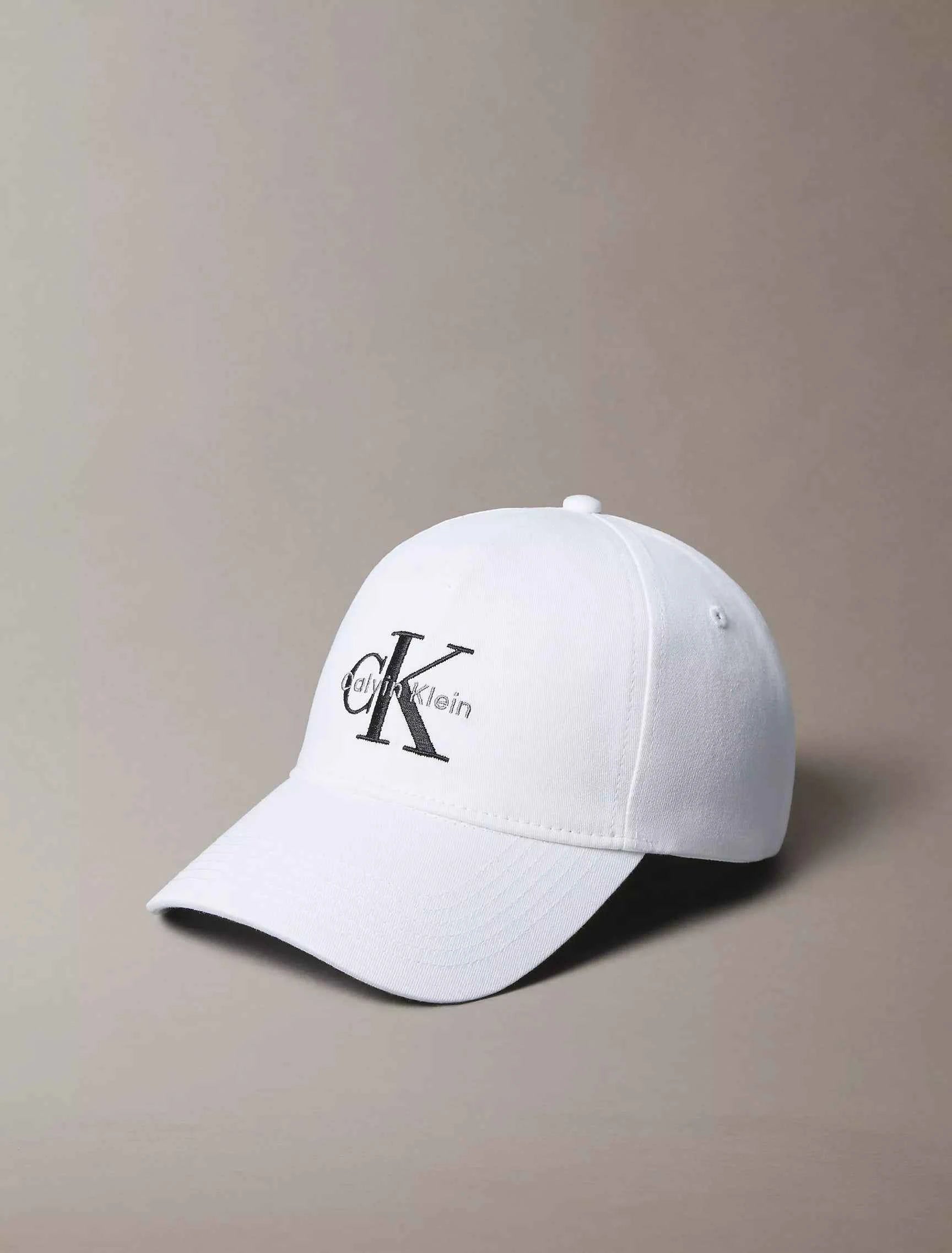 Calvin Klein - Embroidered Monologo Baseball Cap