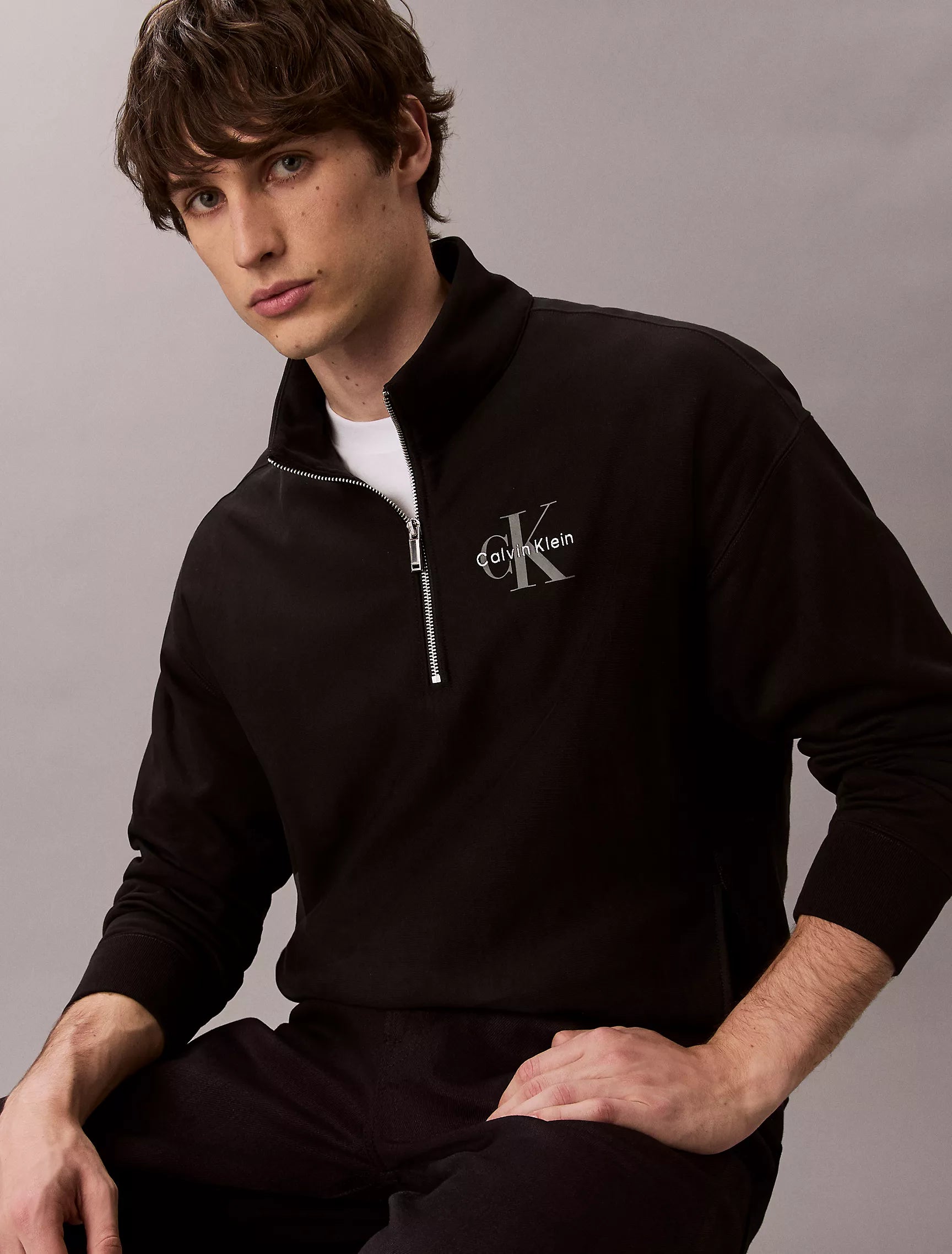 Calvin Klein - Monologo Premium Terry Quarter Zip Sweatshirt