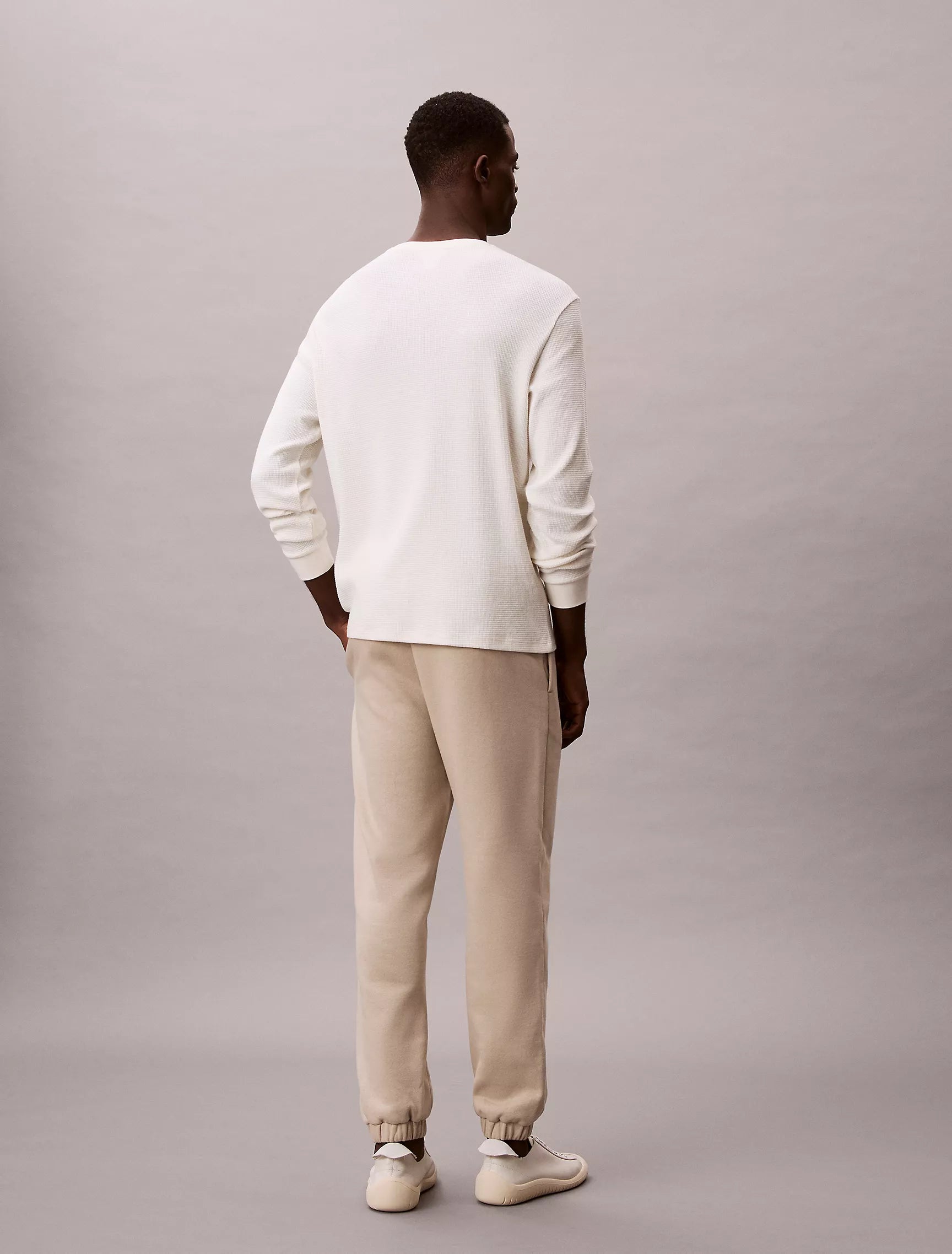 Calvin Klein - Fleece Monogram Graphic Joggers