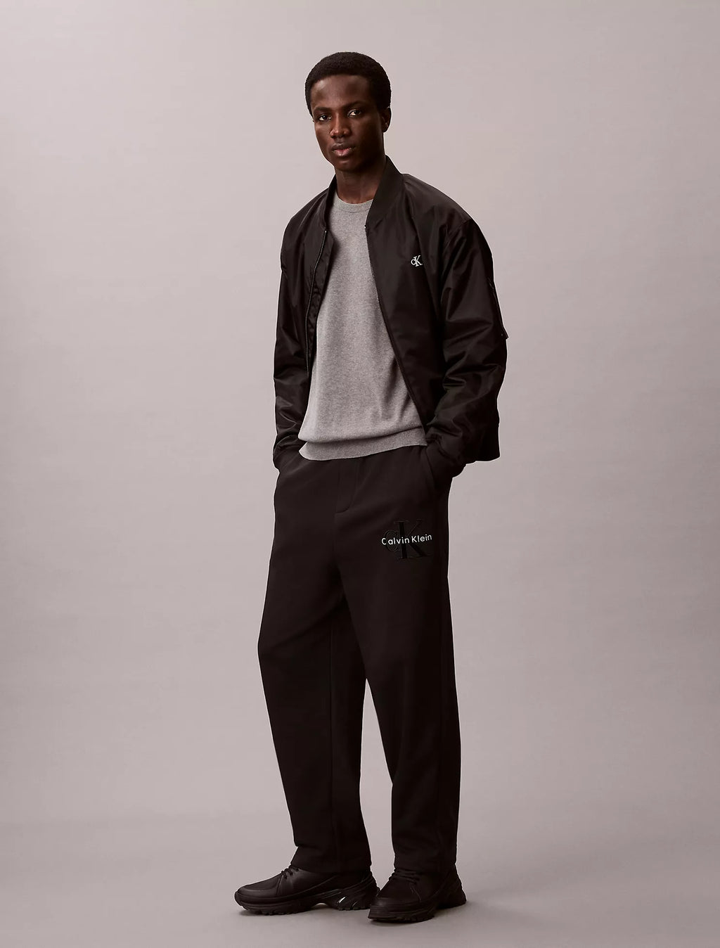 Calvin Klein - Fleece Velvet Monologo Sweatpants