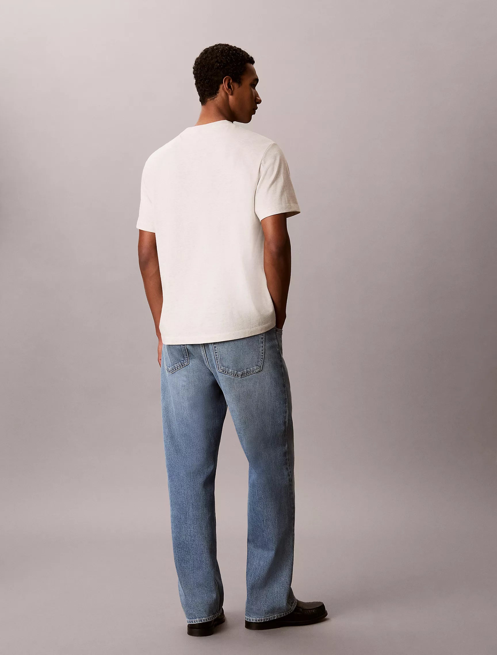 Calvin Klein - Circle Logo Monogram Graphic Tee